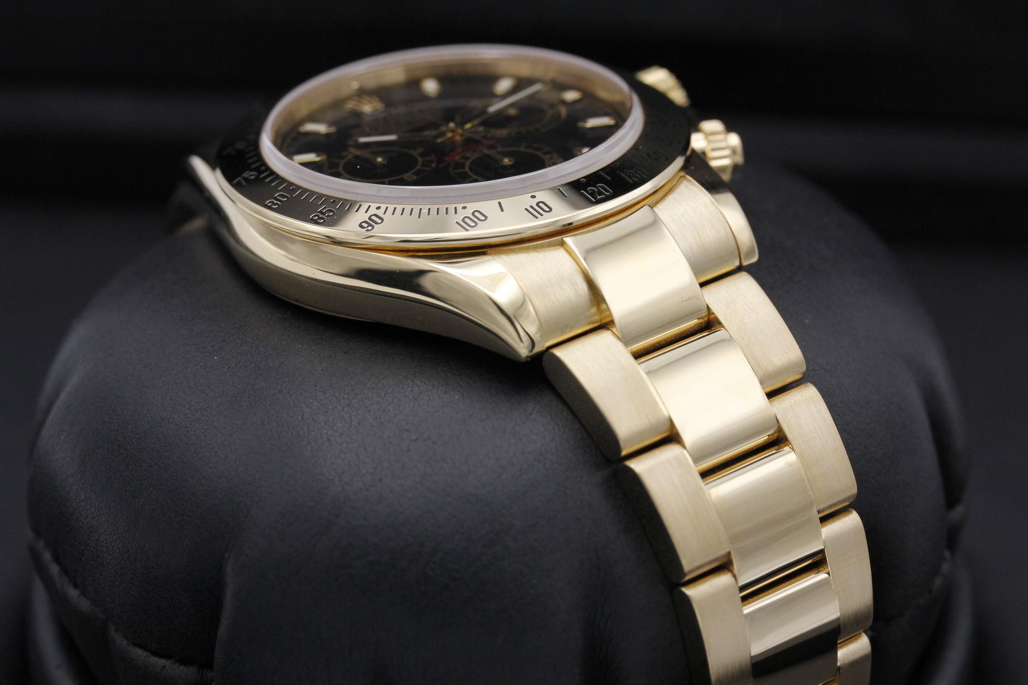 Watch Image 6
