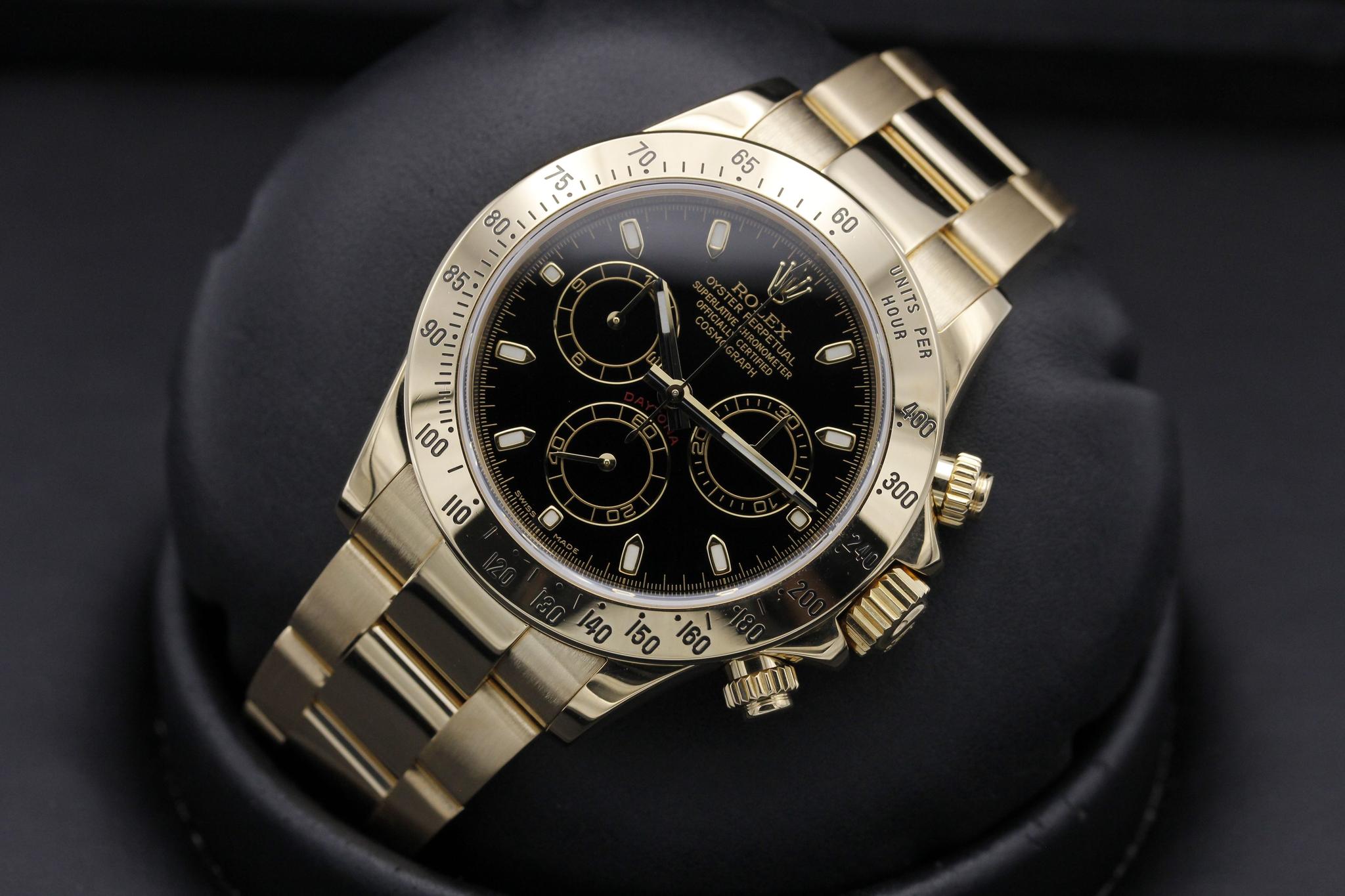 Watch Image 11