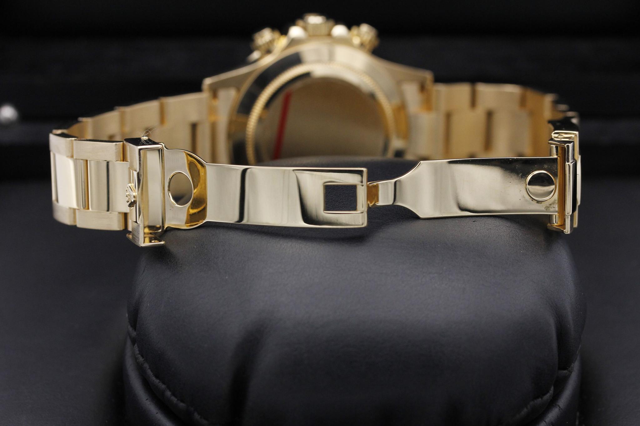 Watch Image 9
