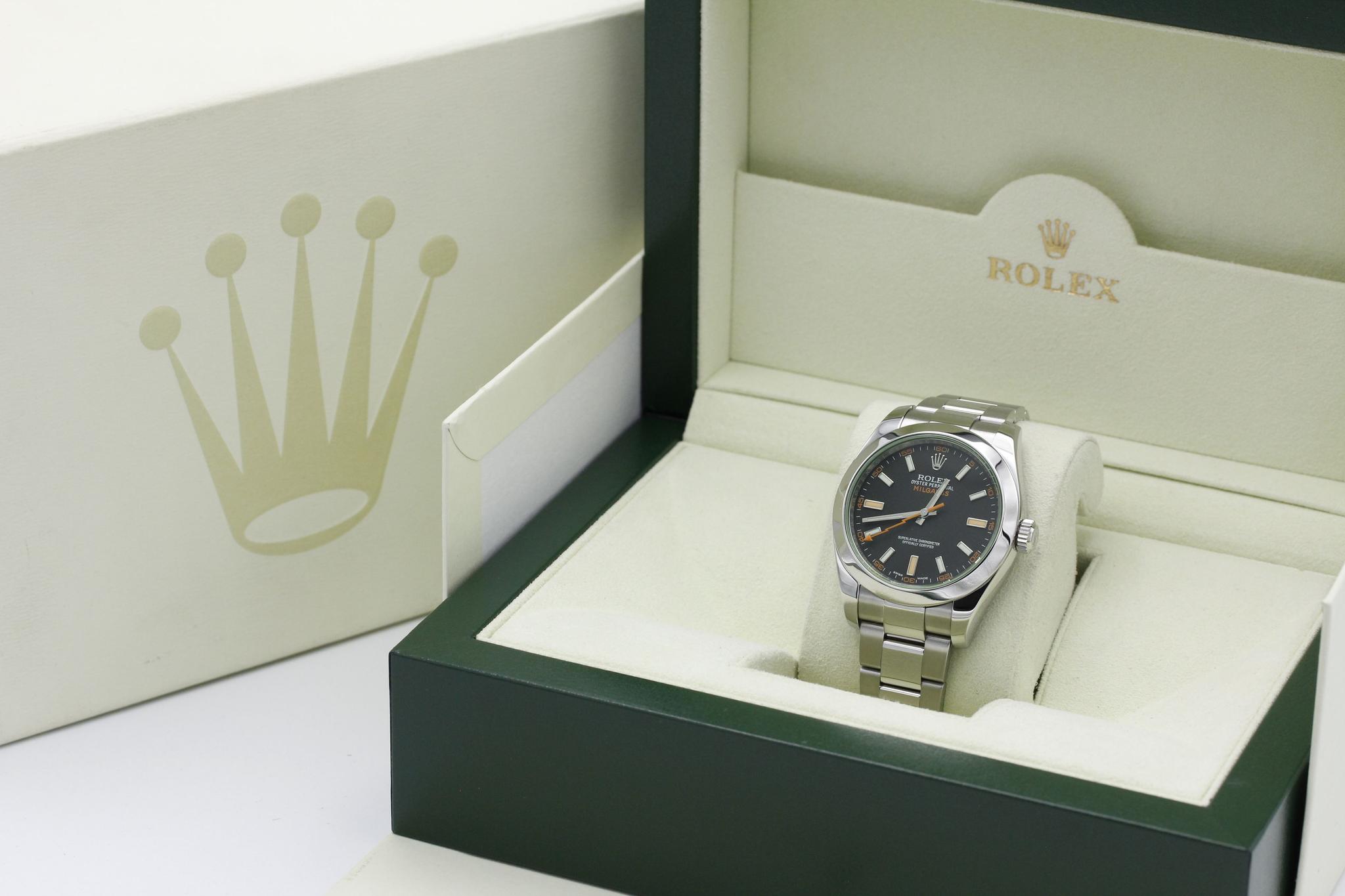 Watch Image 11