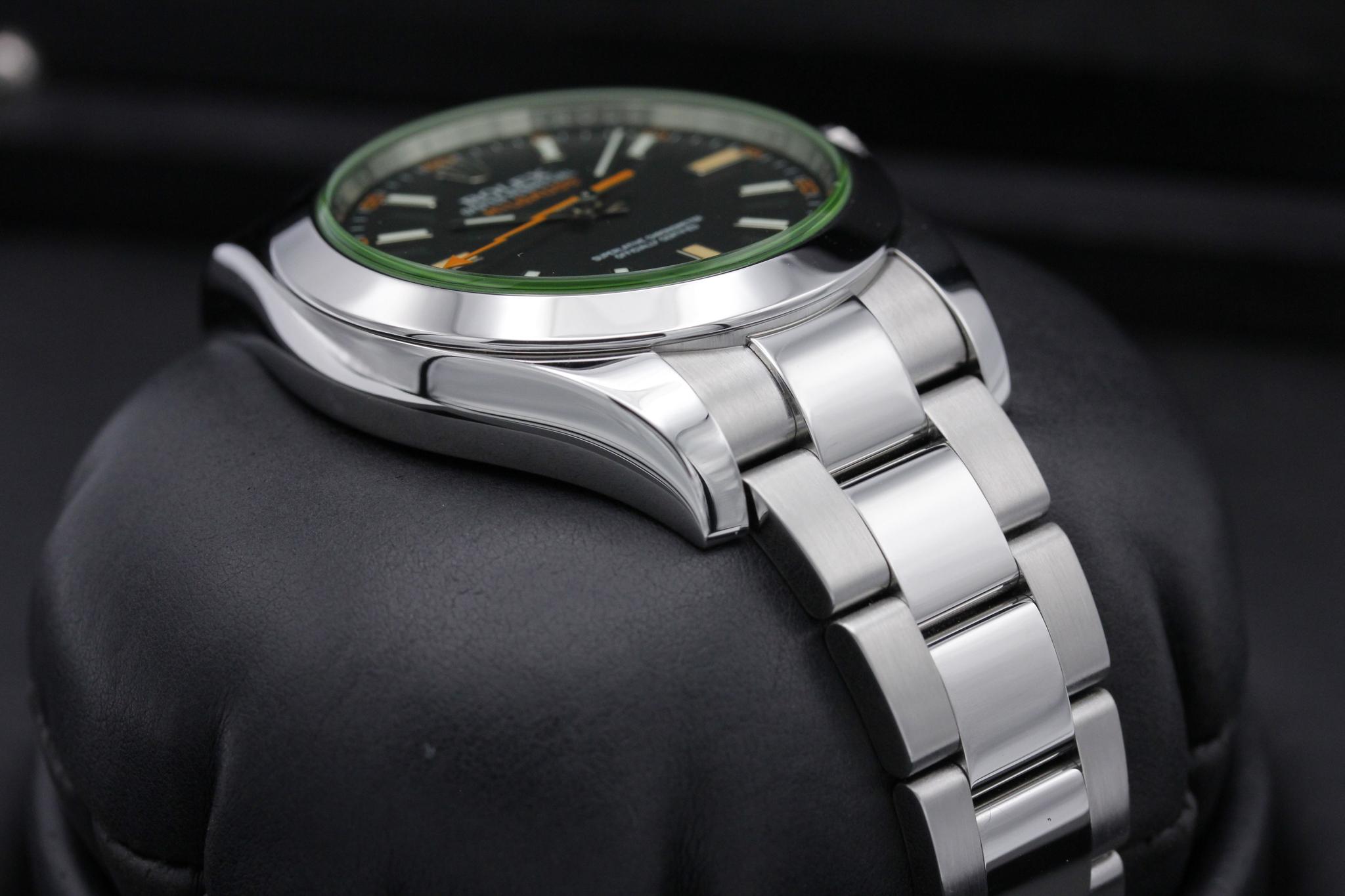 Watch Image 6
