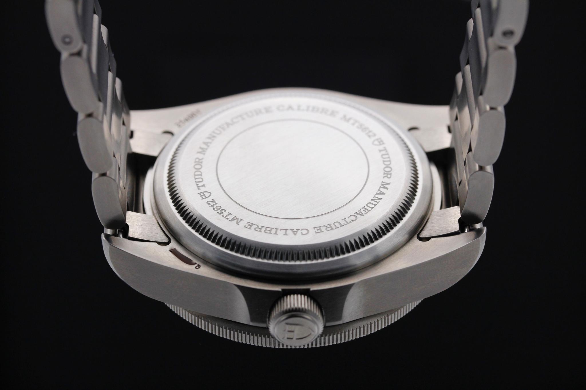 Watch Image 7