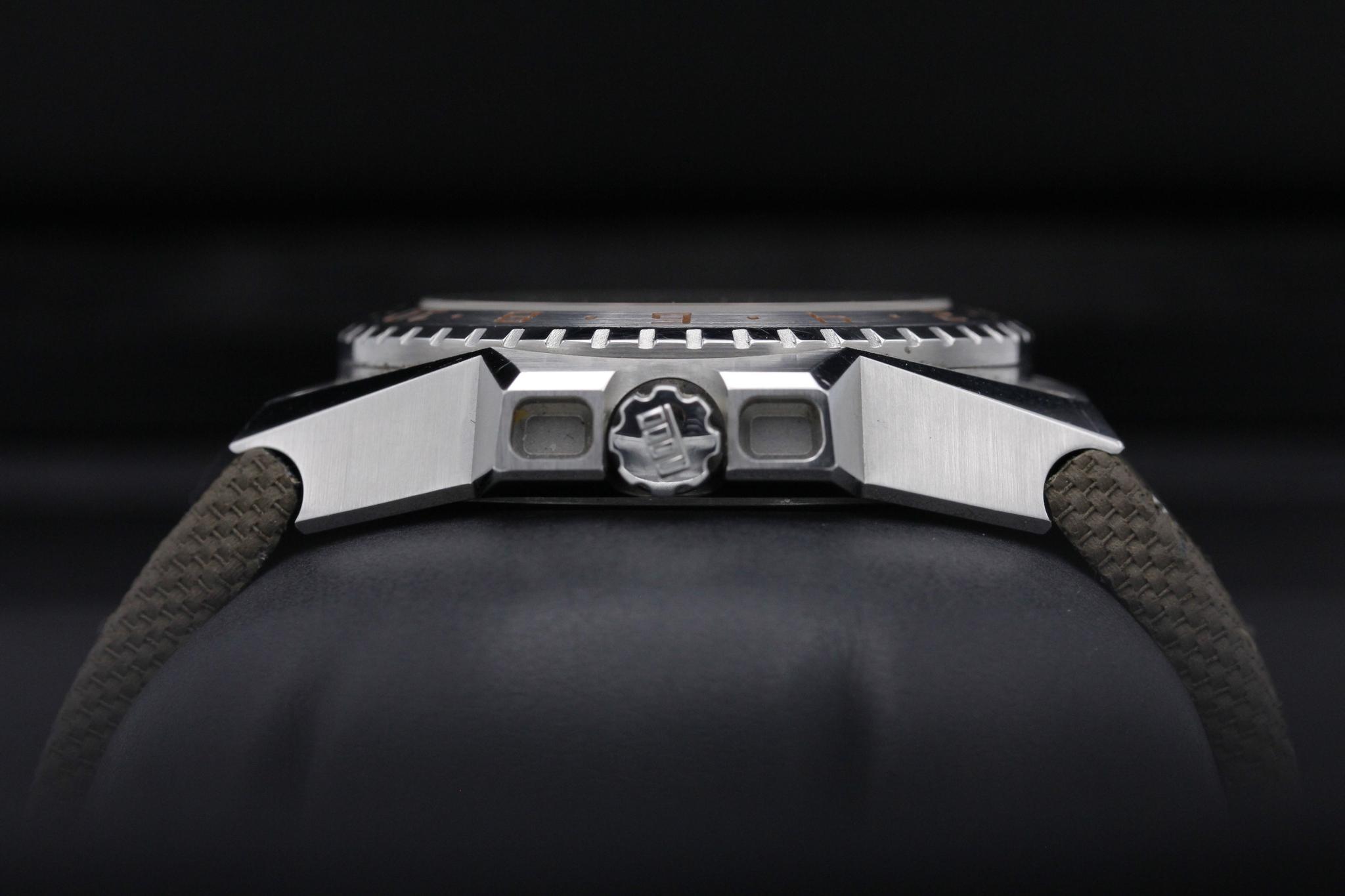 Watch Image 3