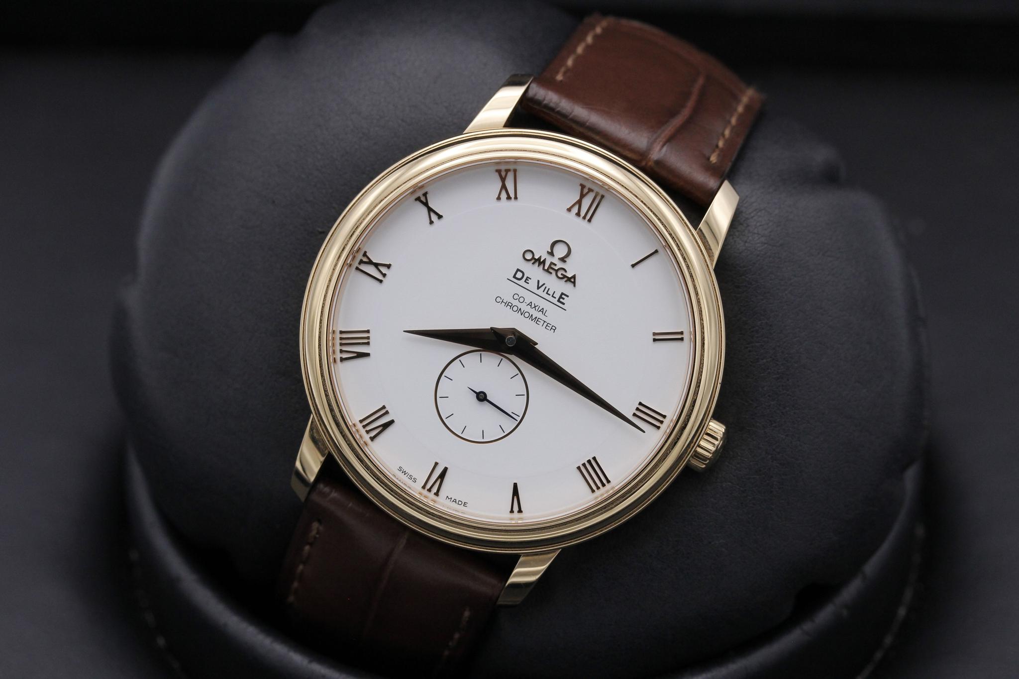 Watch Image 10