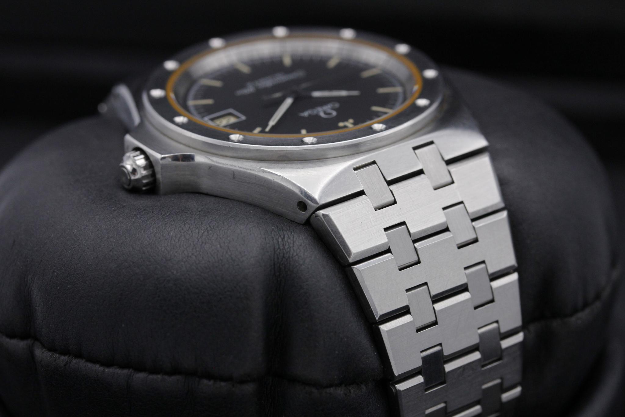 Watch Image 5