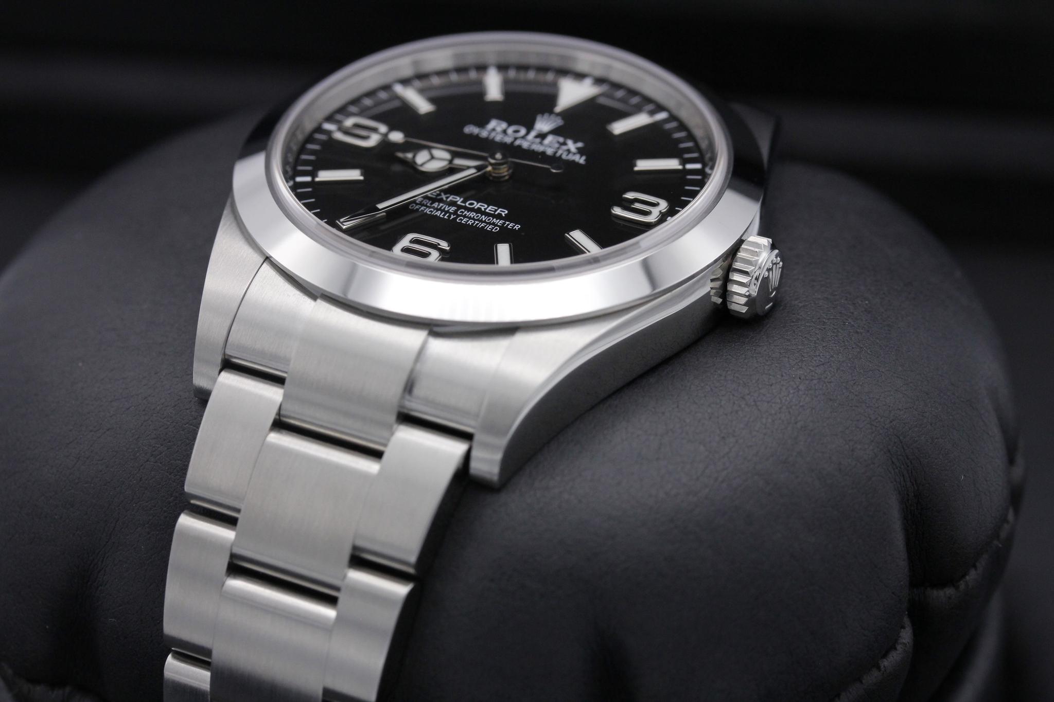 Watch Image 2