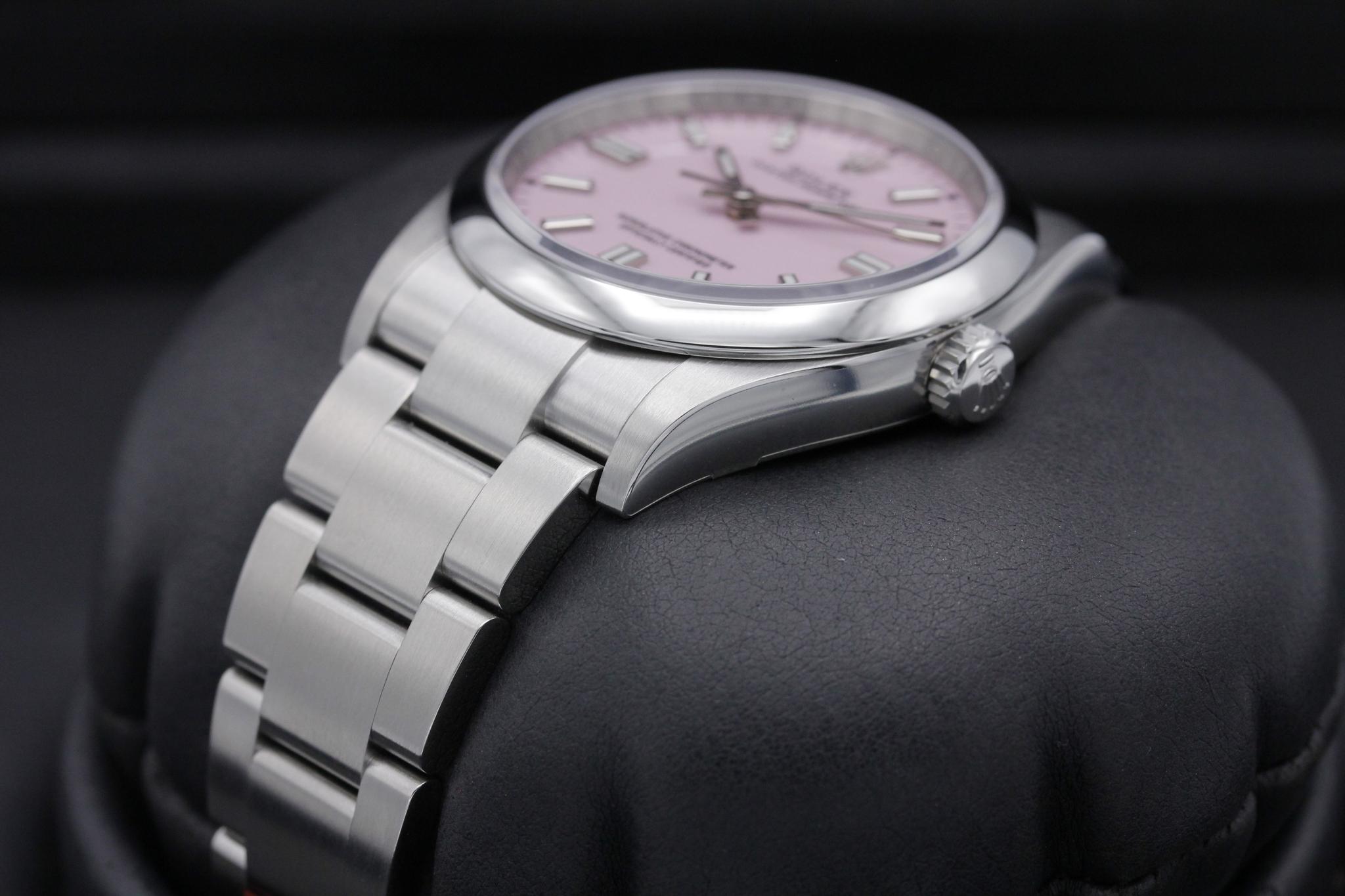 Watch Image 2