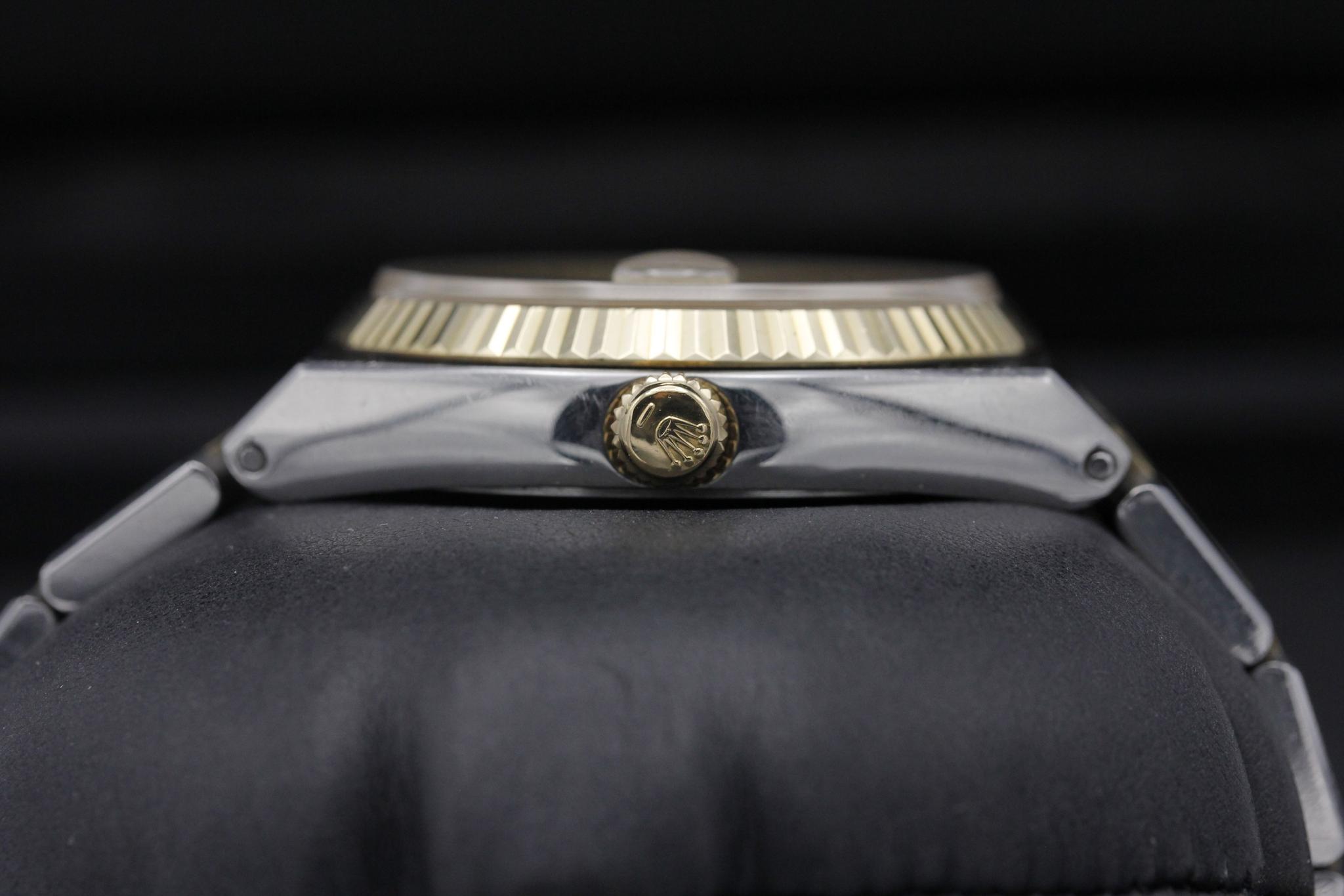 Watch Image 4