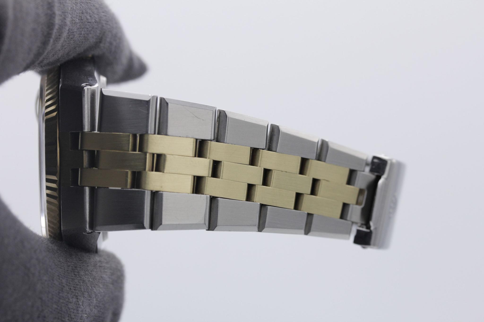 Watch Image 14
