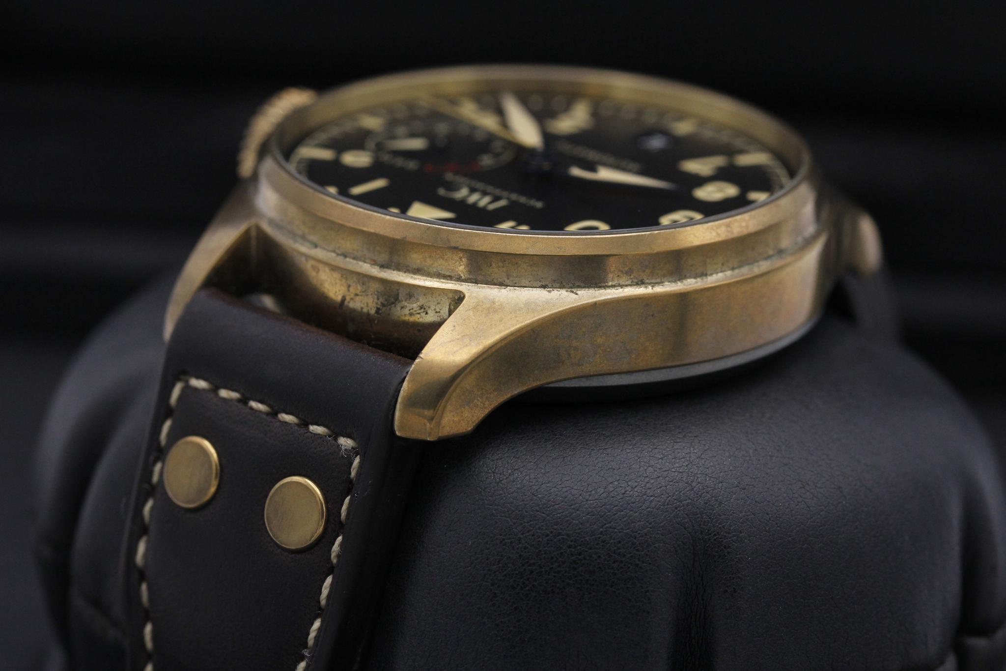 Watch Image 5