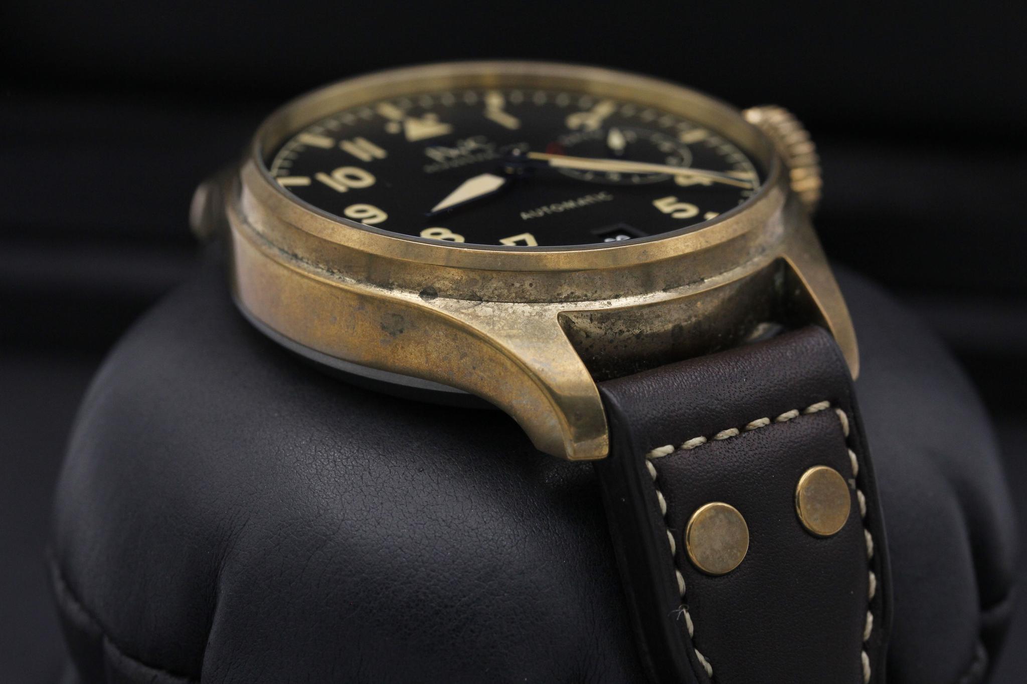 Watch Image 6