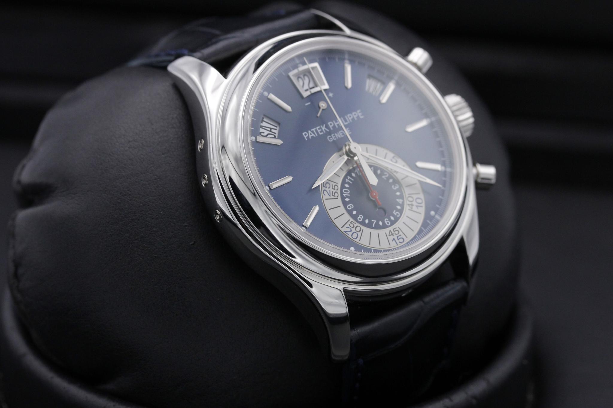 Watch Image 11