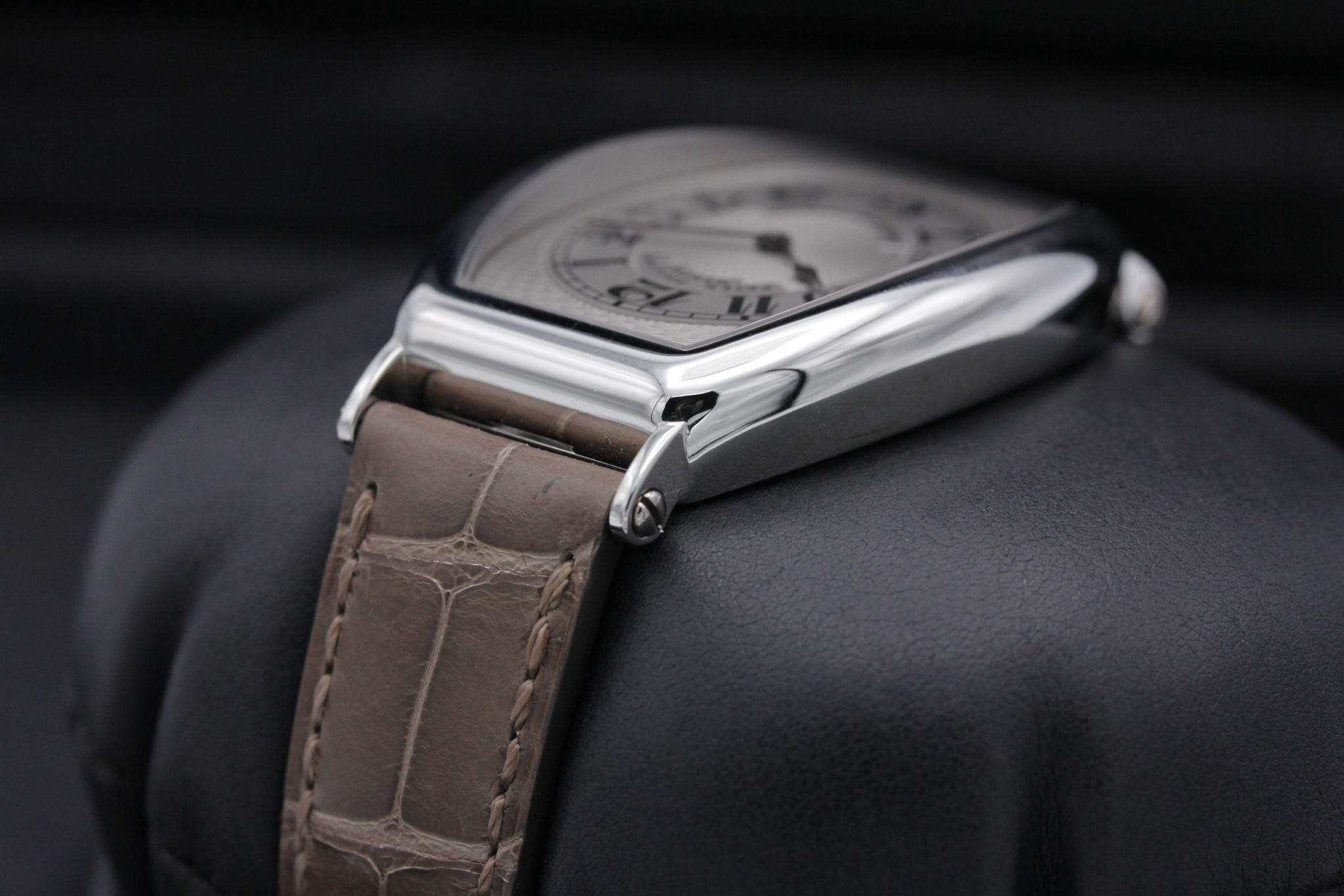 Watch Image 5
