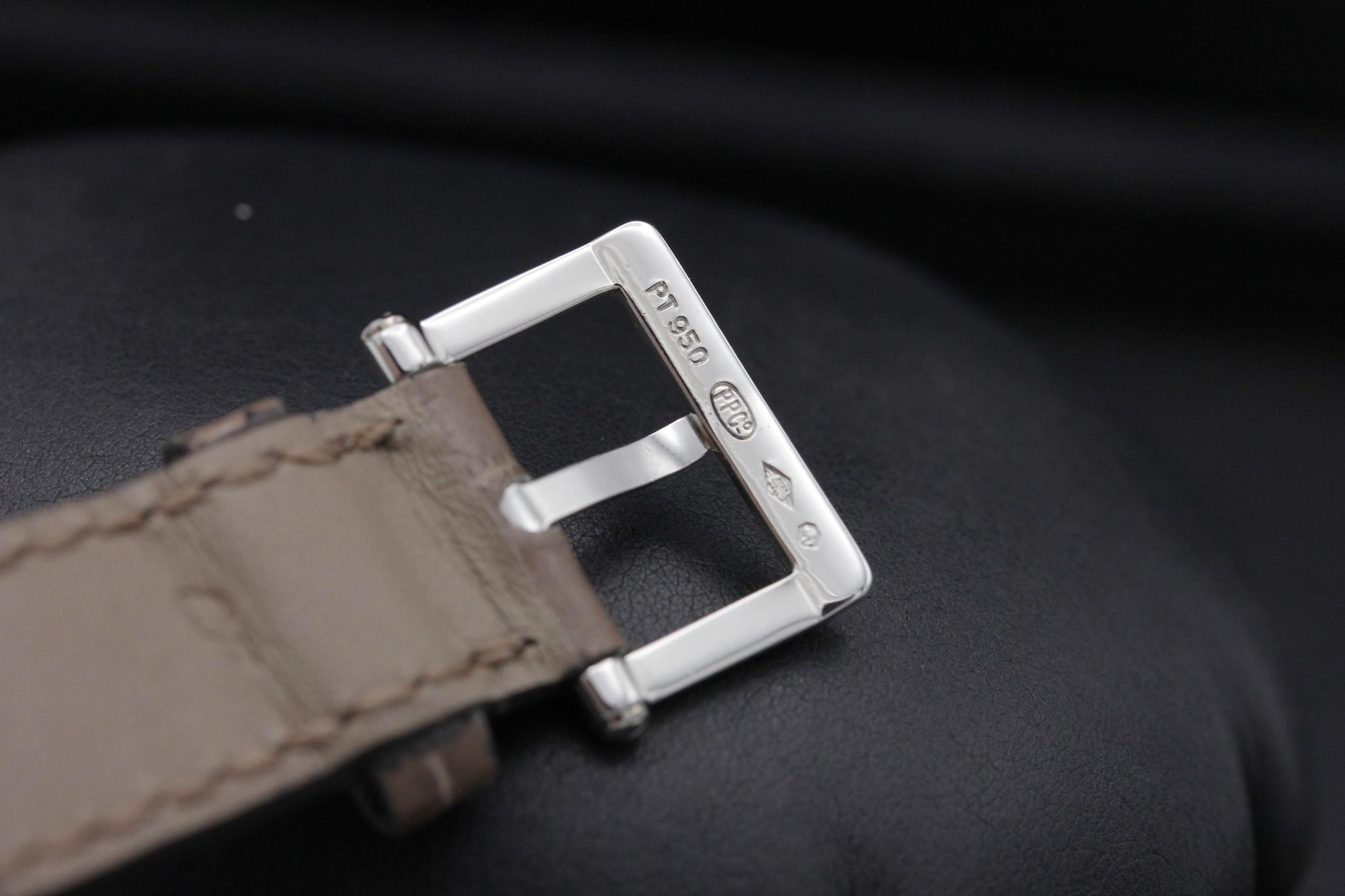Watch Image 9