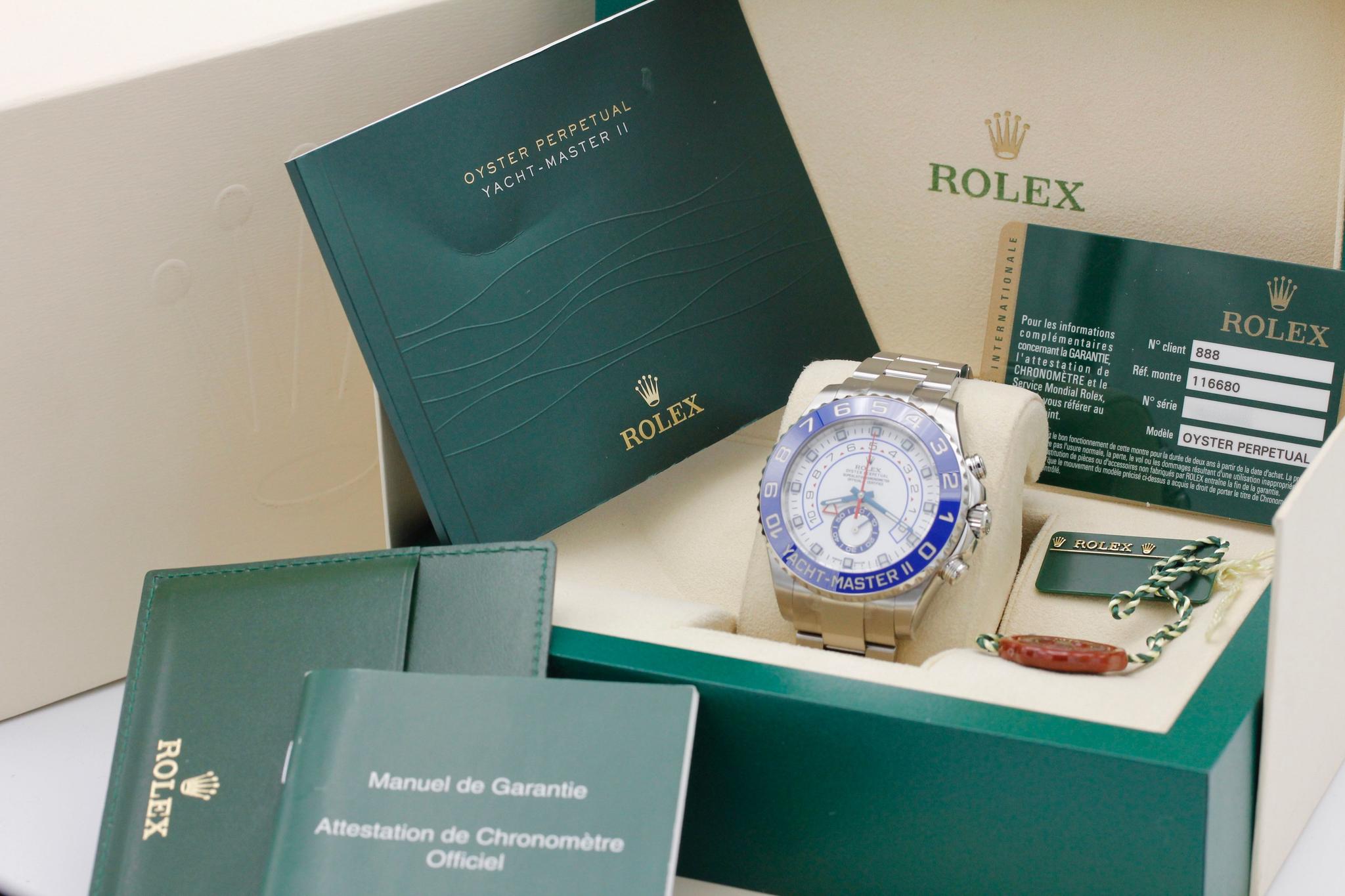 Watch Image 11