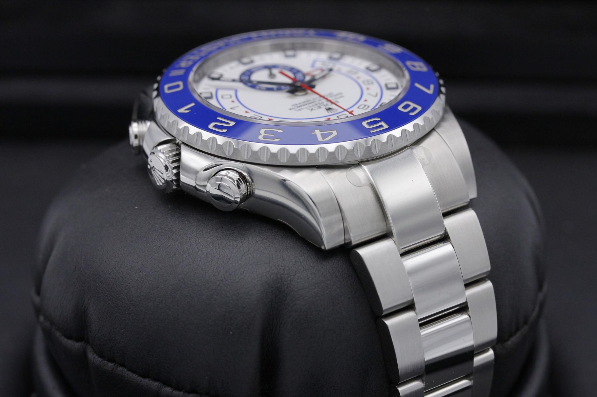 Watch Image 4