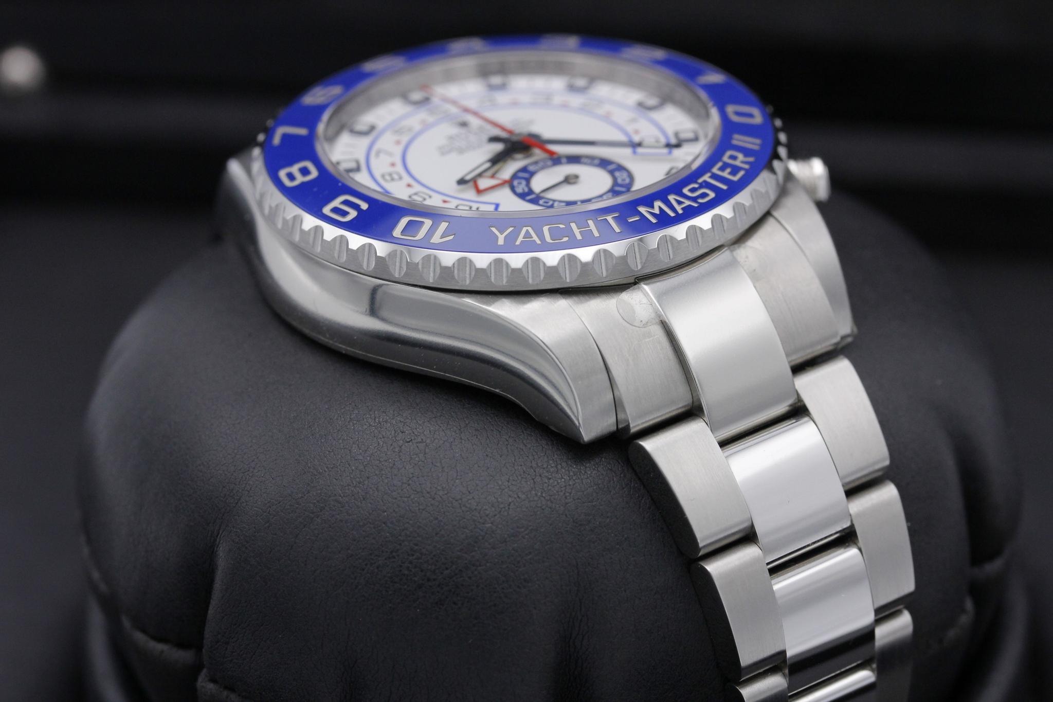 Watch Image 6