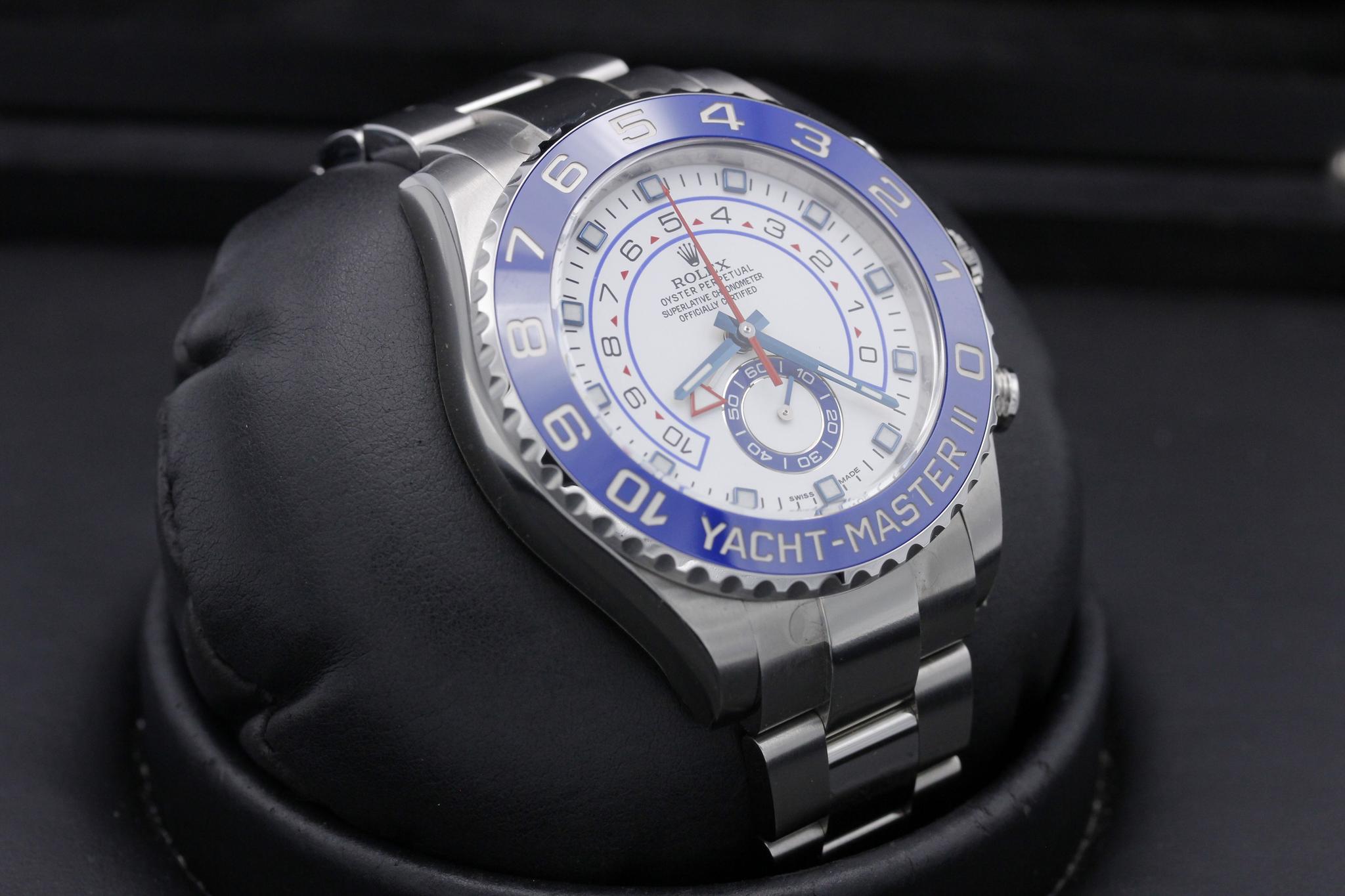 Watch Image 10