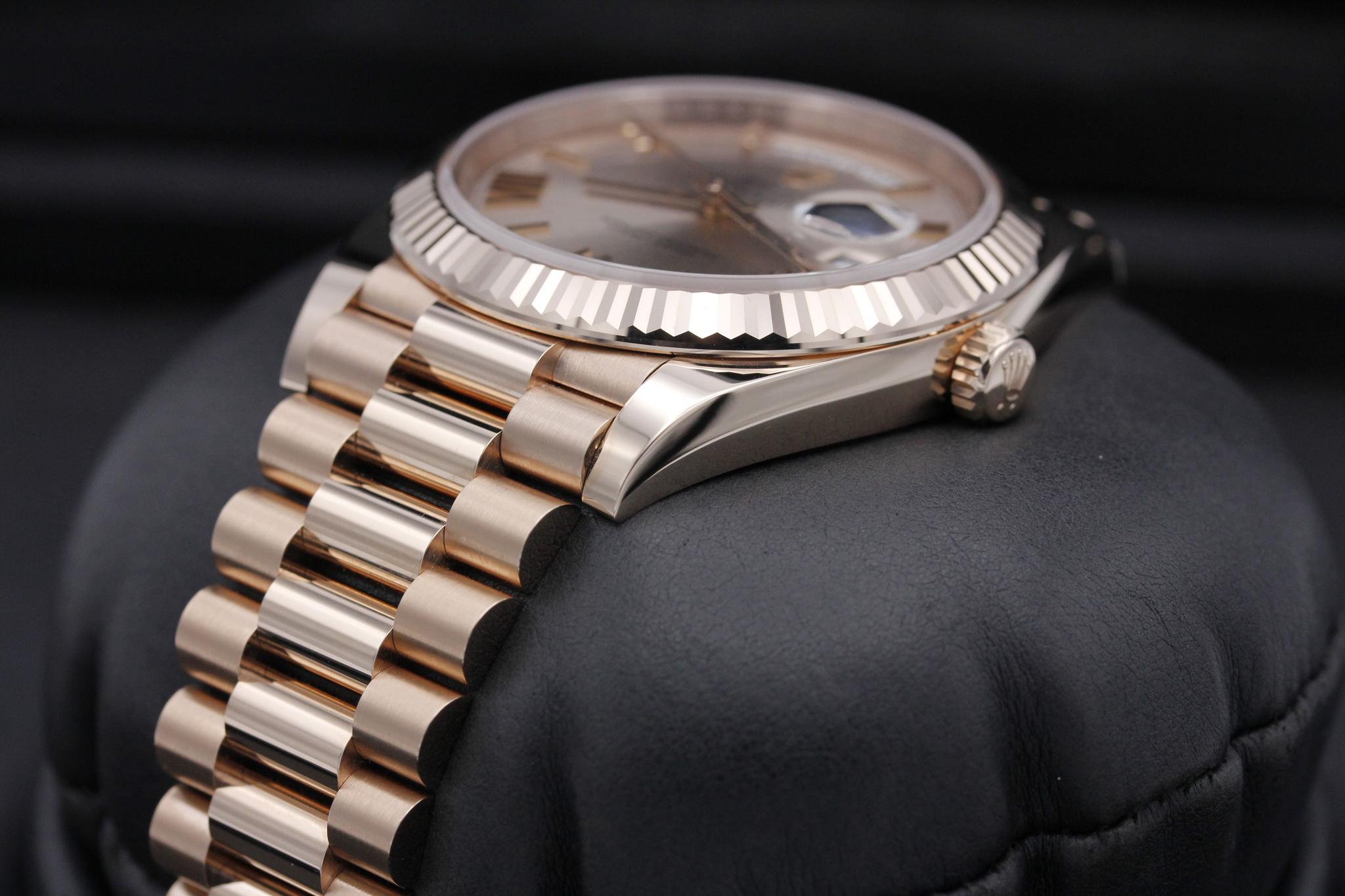 Watch Image 2