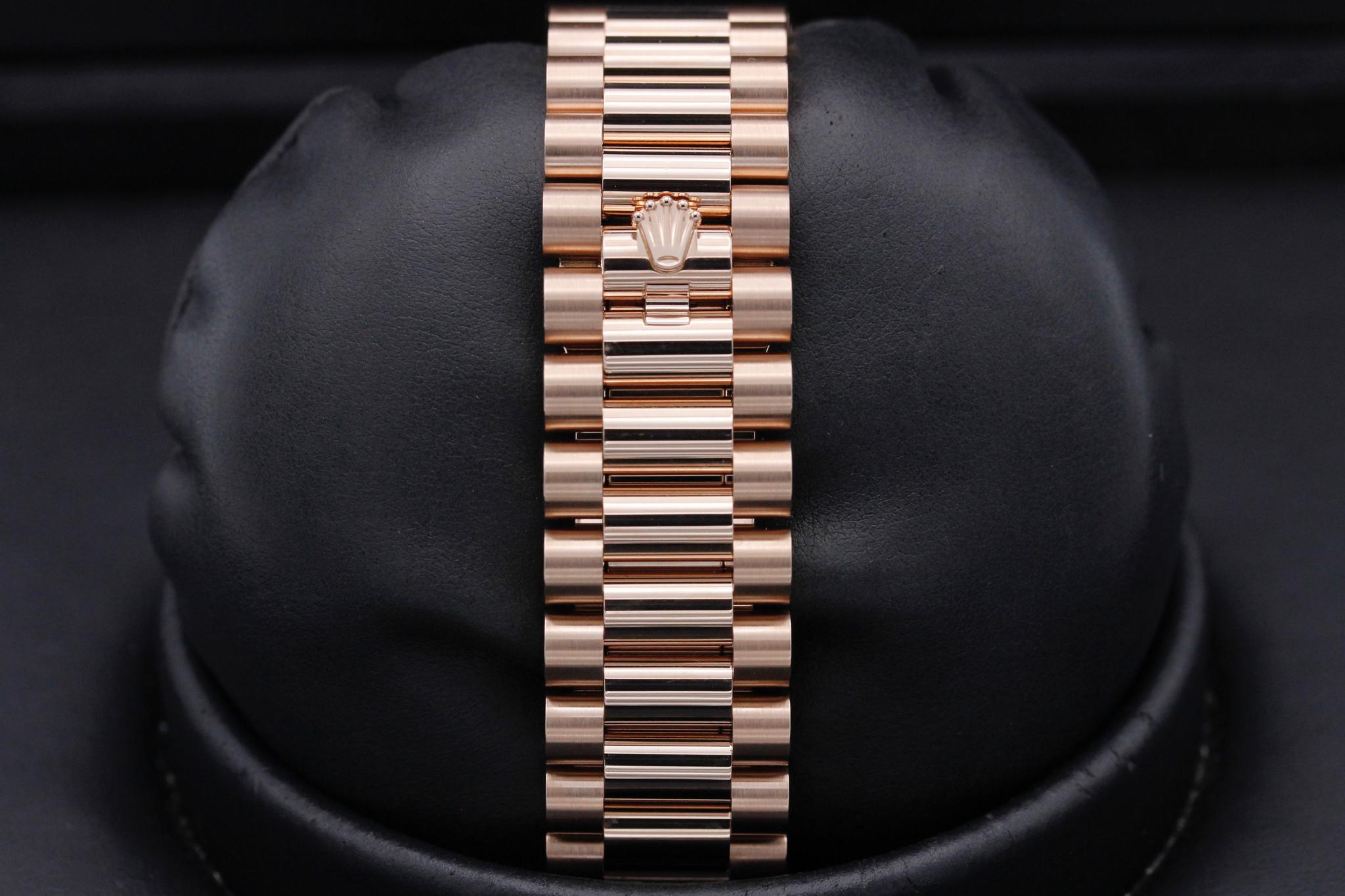 Watch Image 8