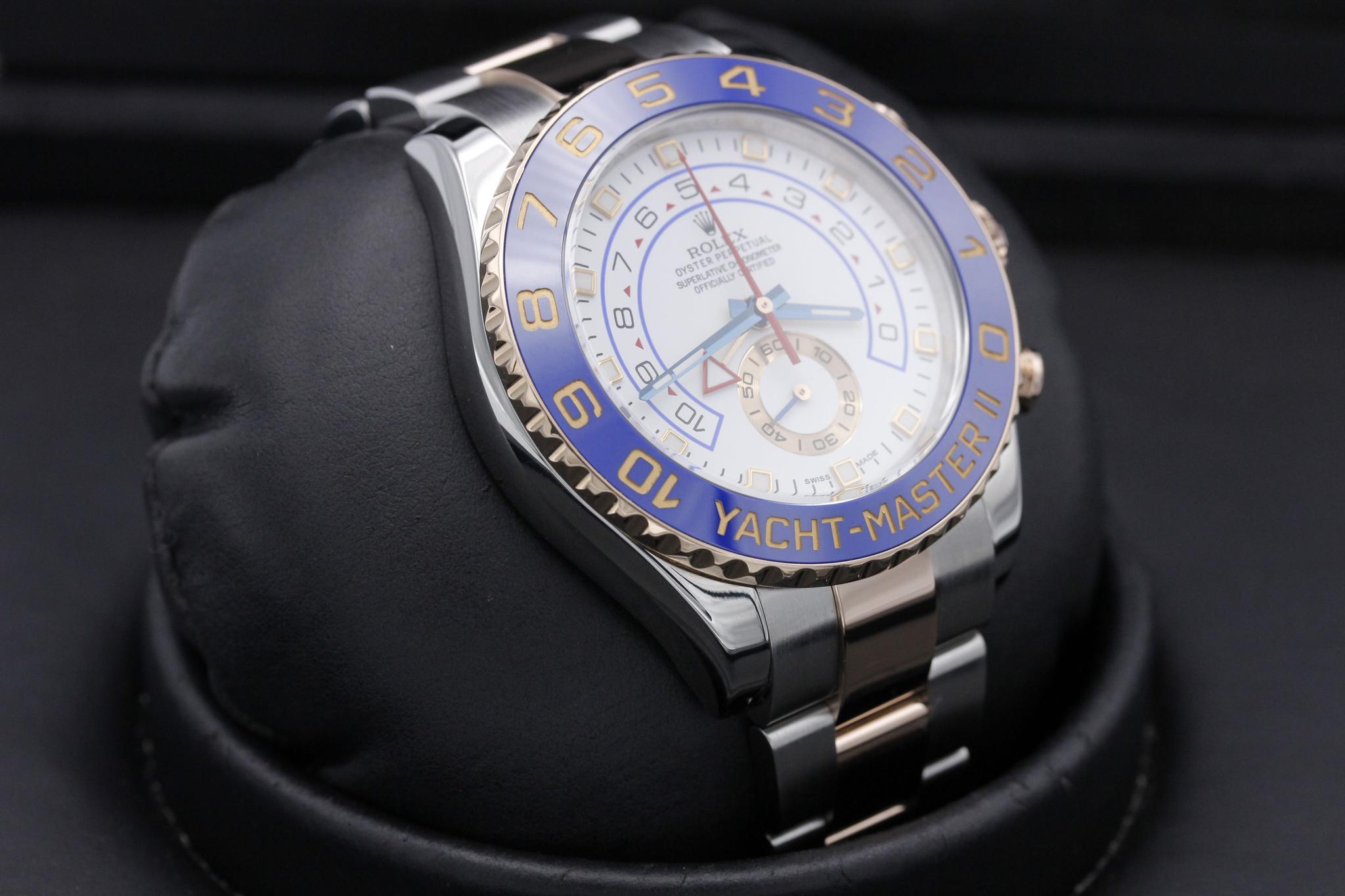 Watch Image 10