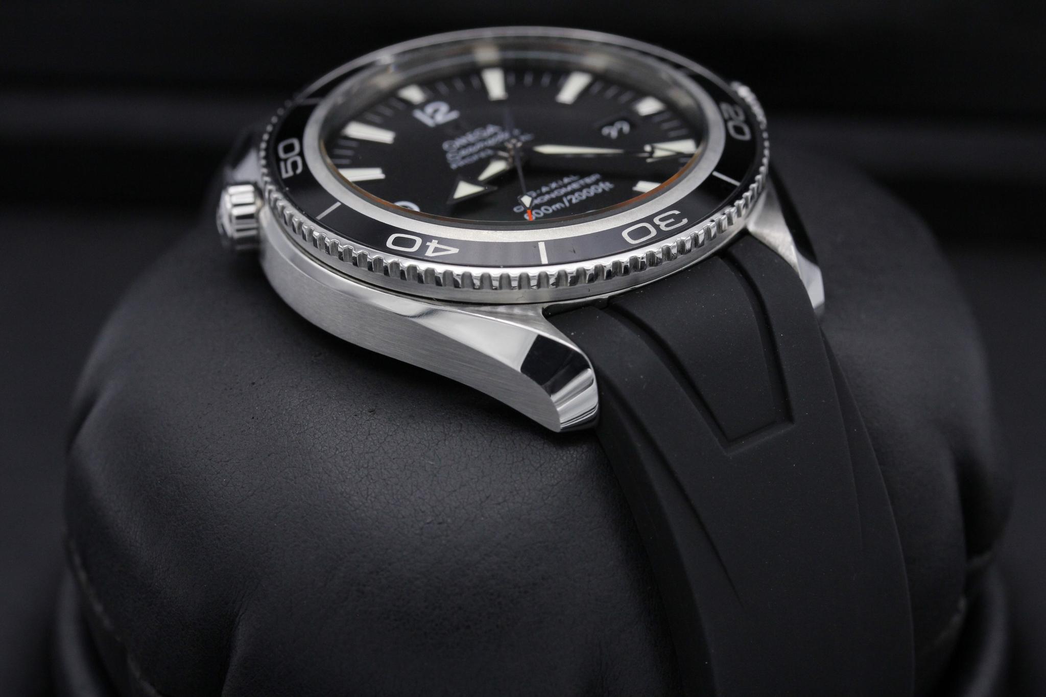 Watch Image 6