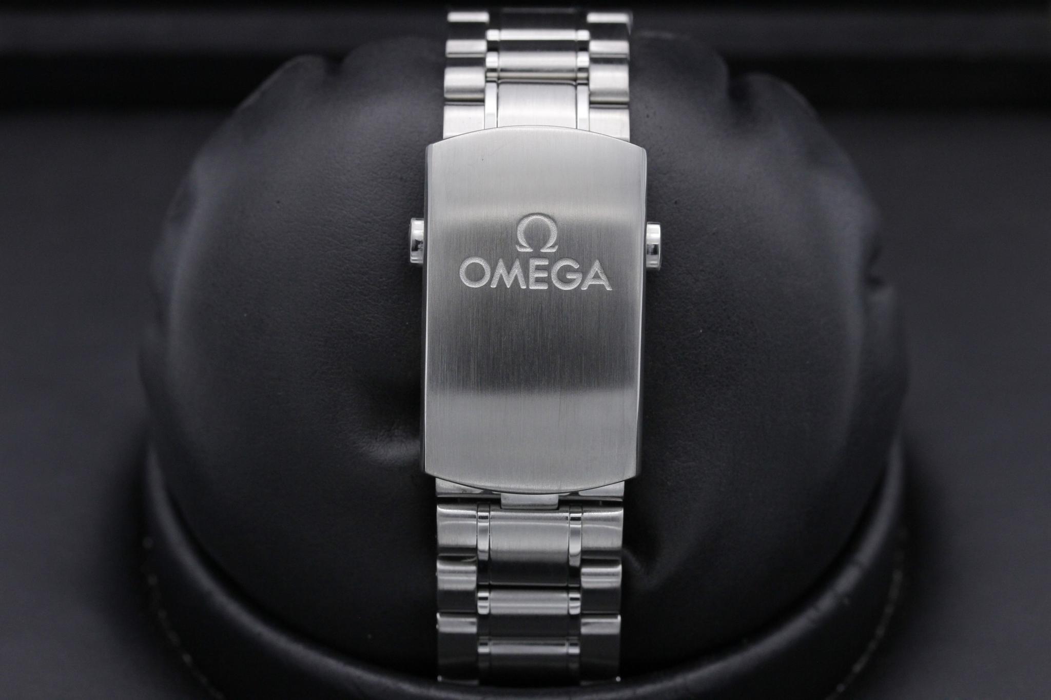 Watch Image 8
