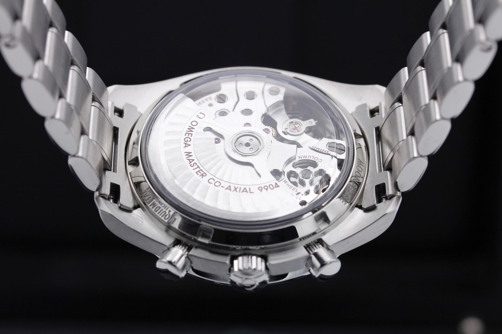 Watch Image 7