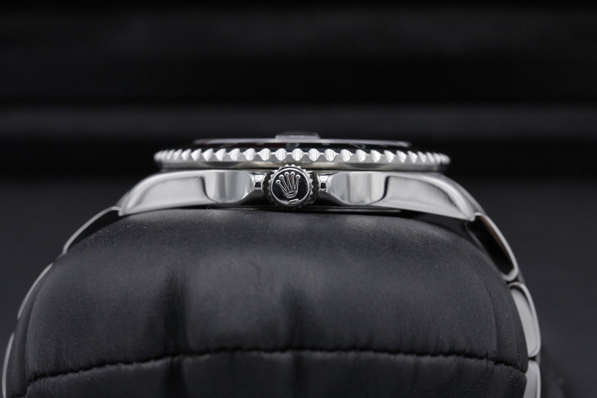 Watch Image 3