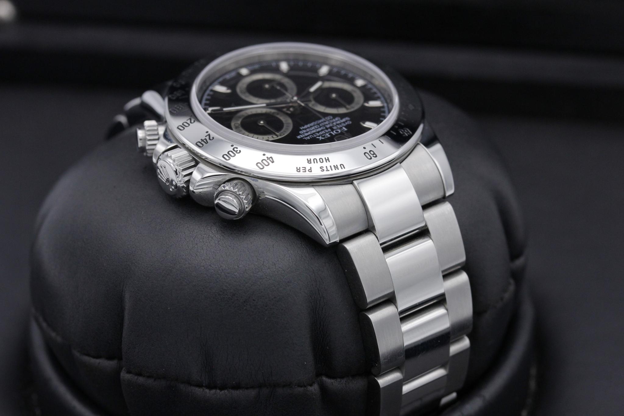 Watch Image 3