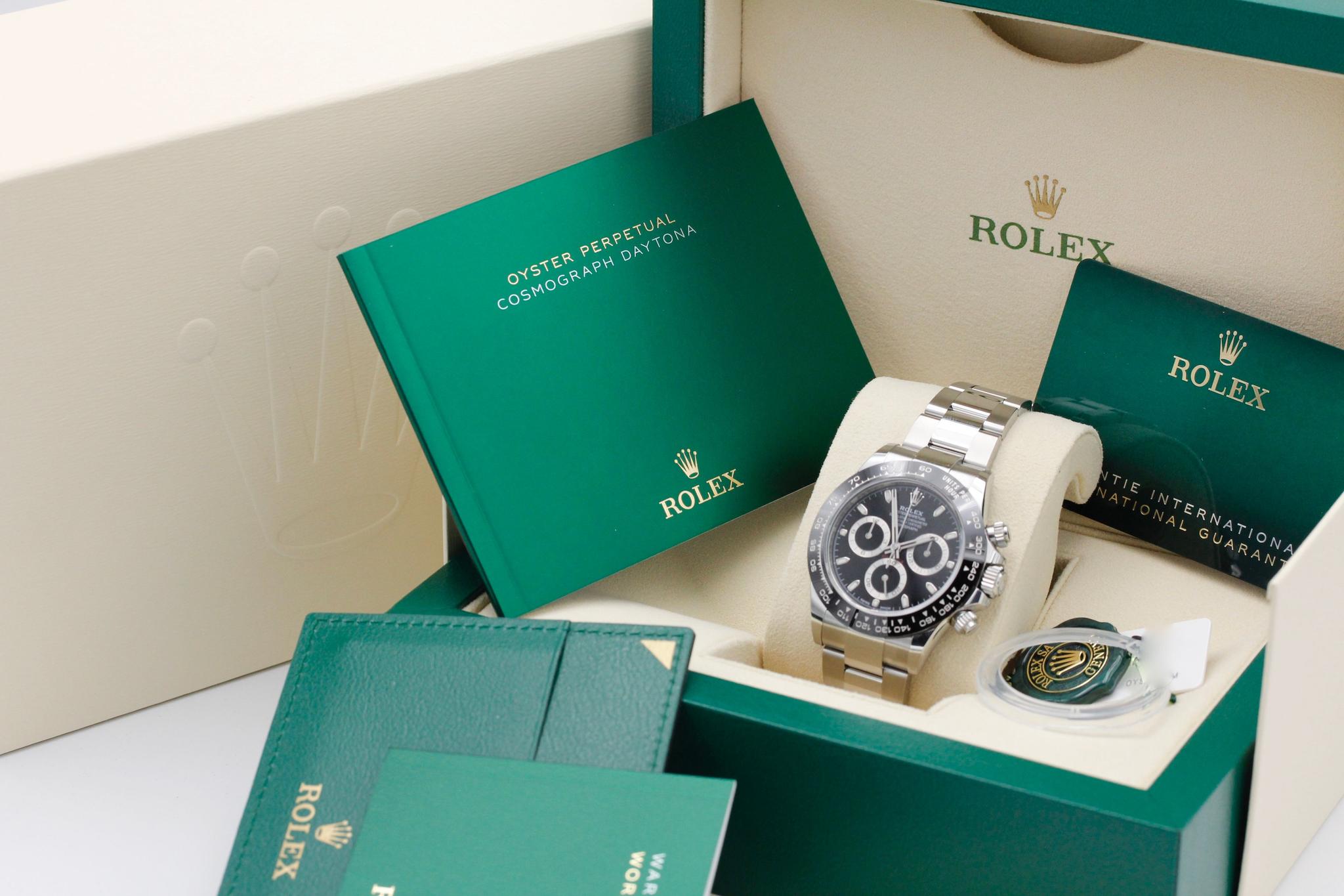 Watch Image 11