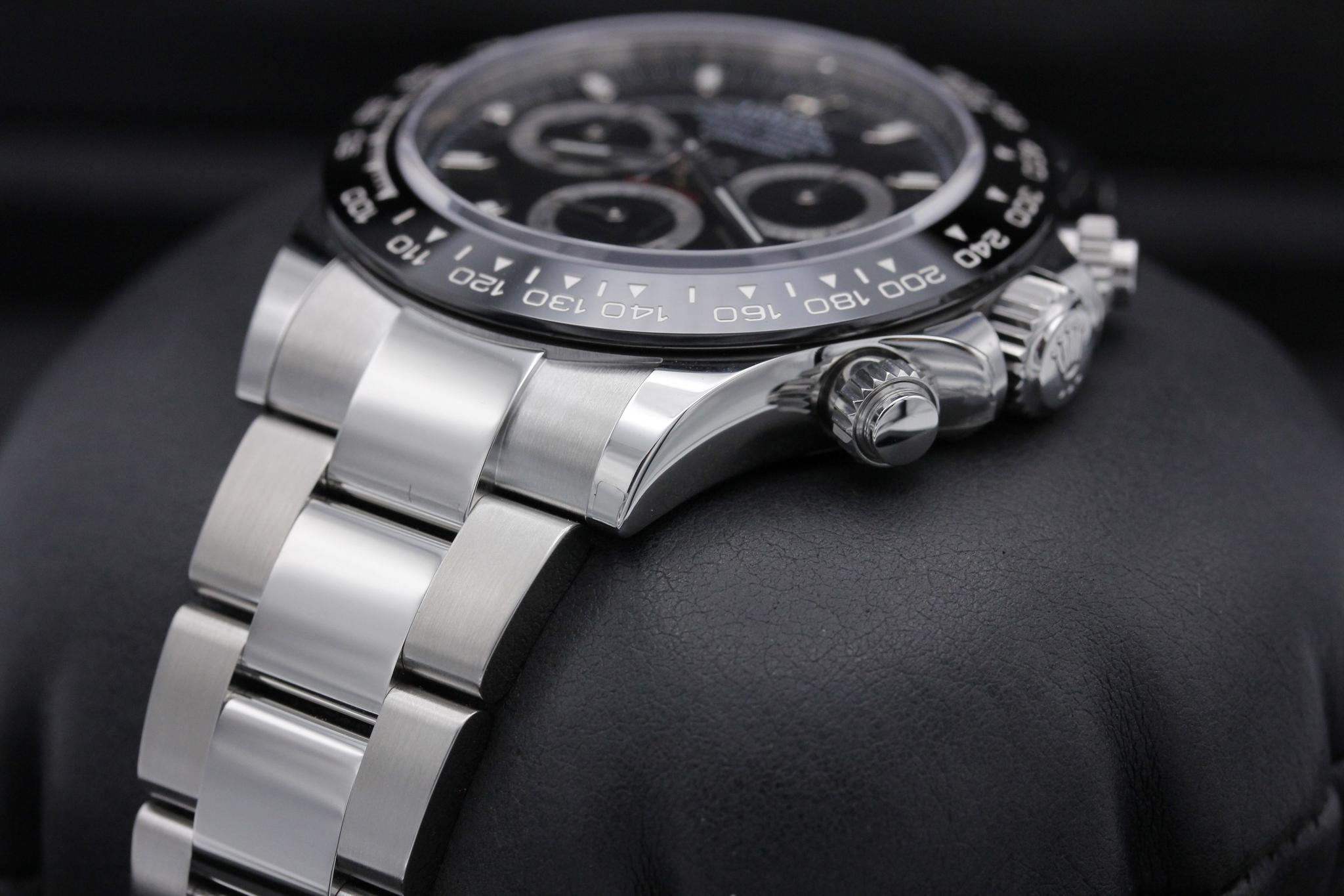 Watch Image 2