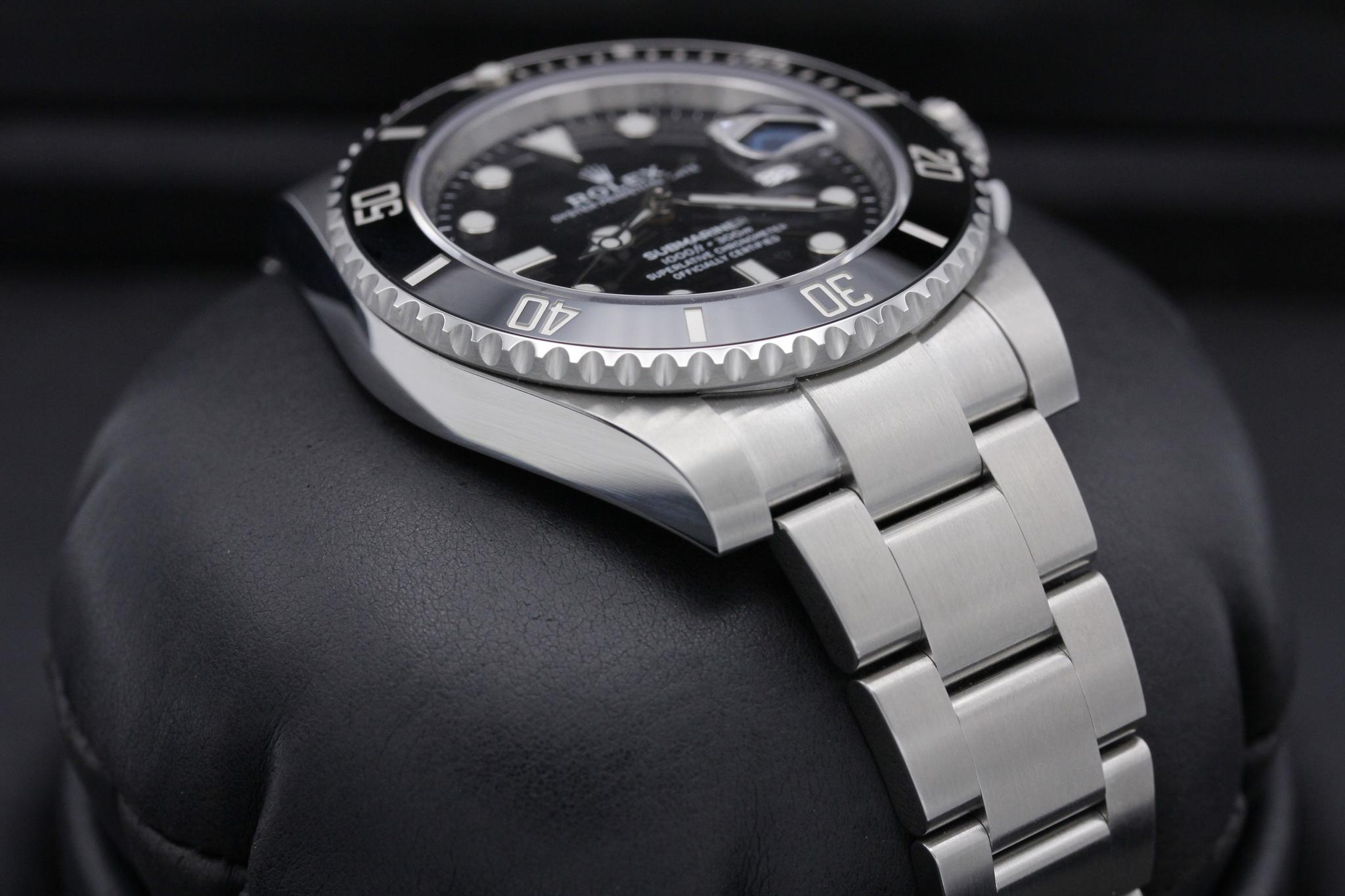 Watch Image 6