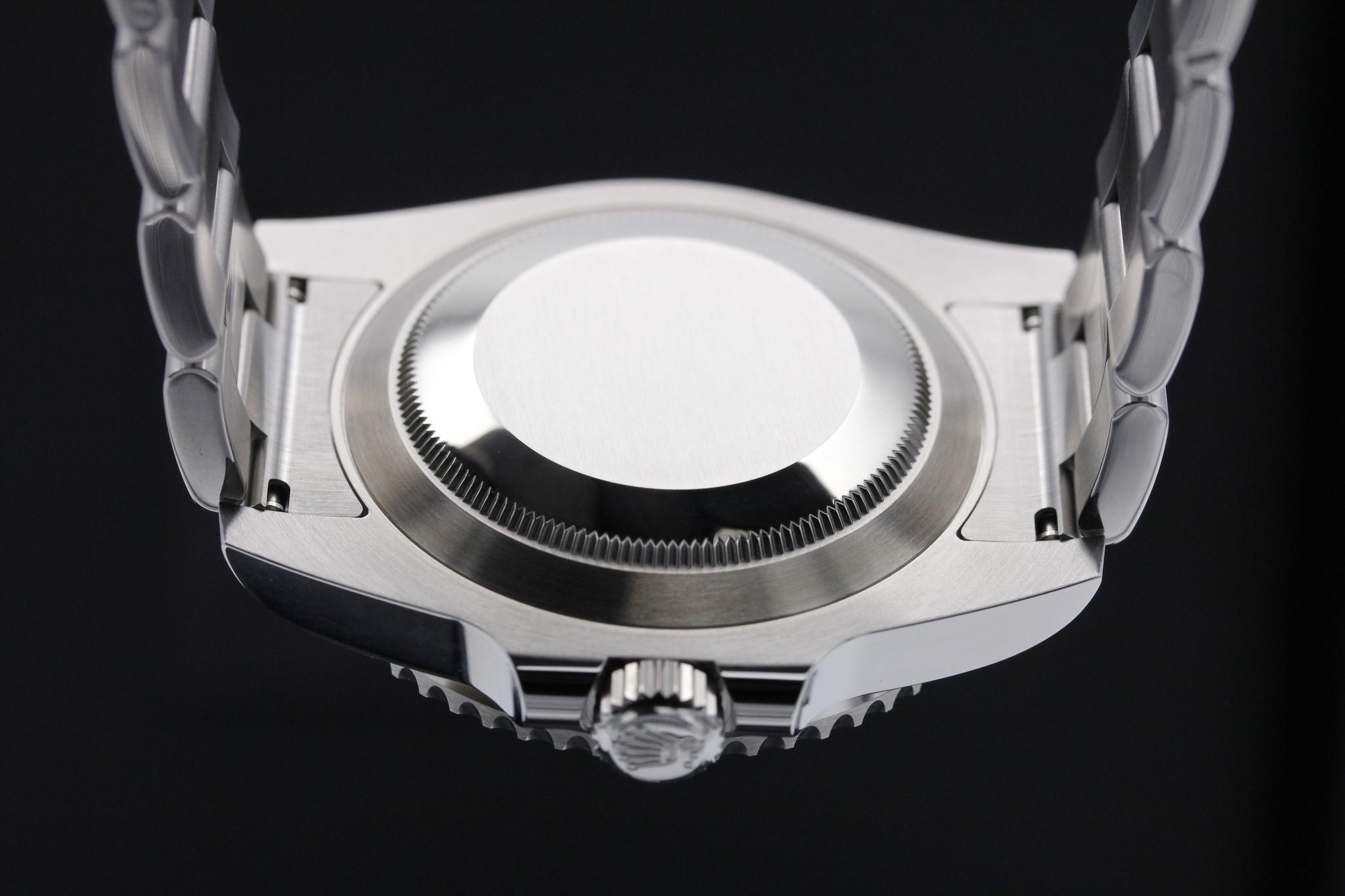 Watch Image 7