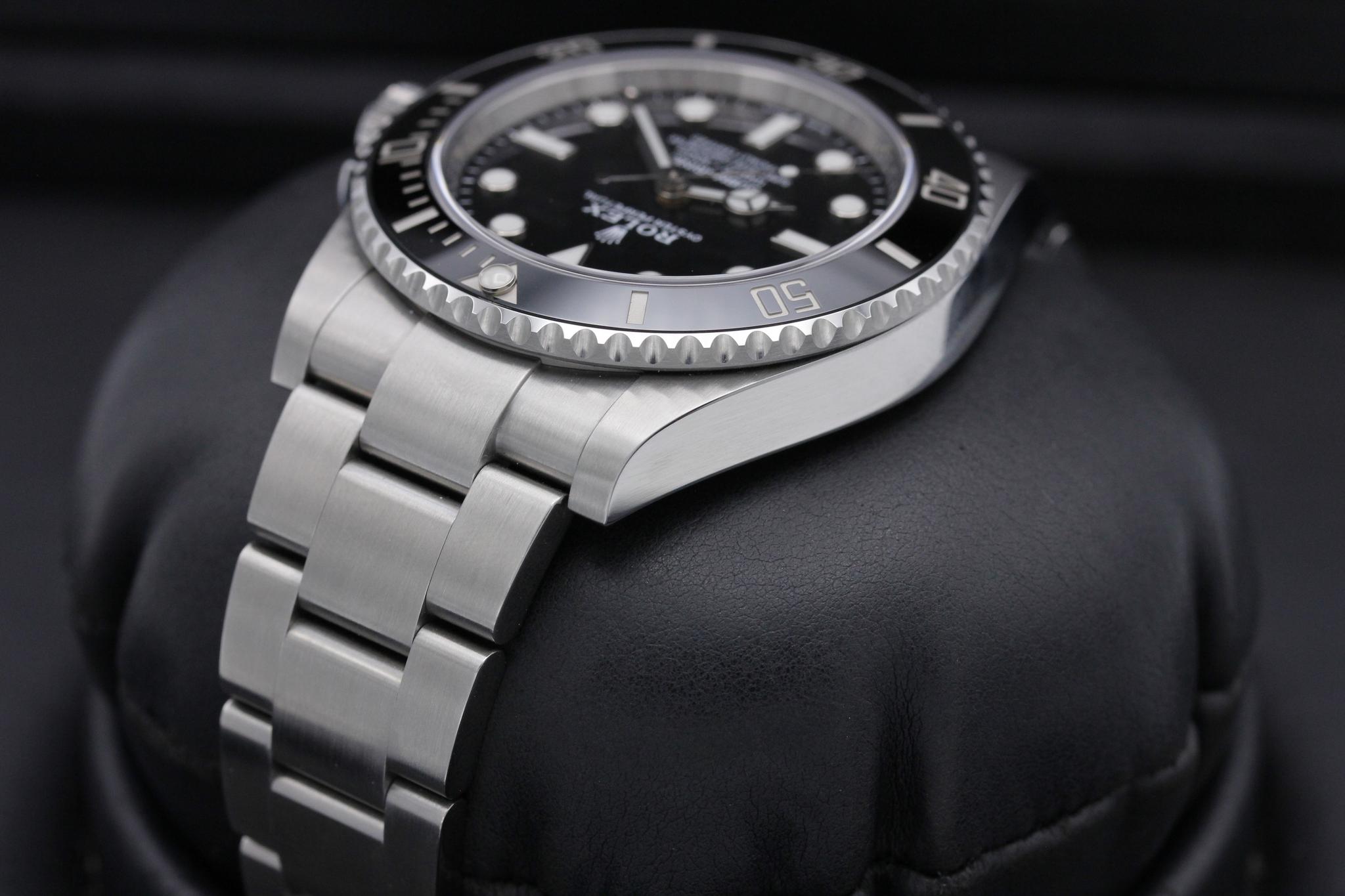 Watch Image 5