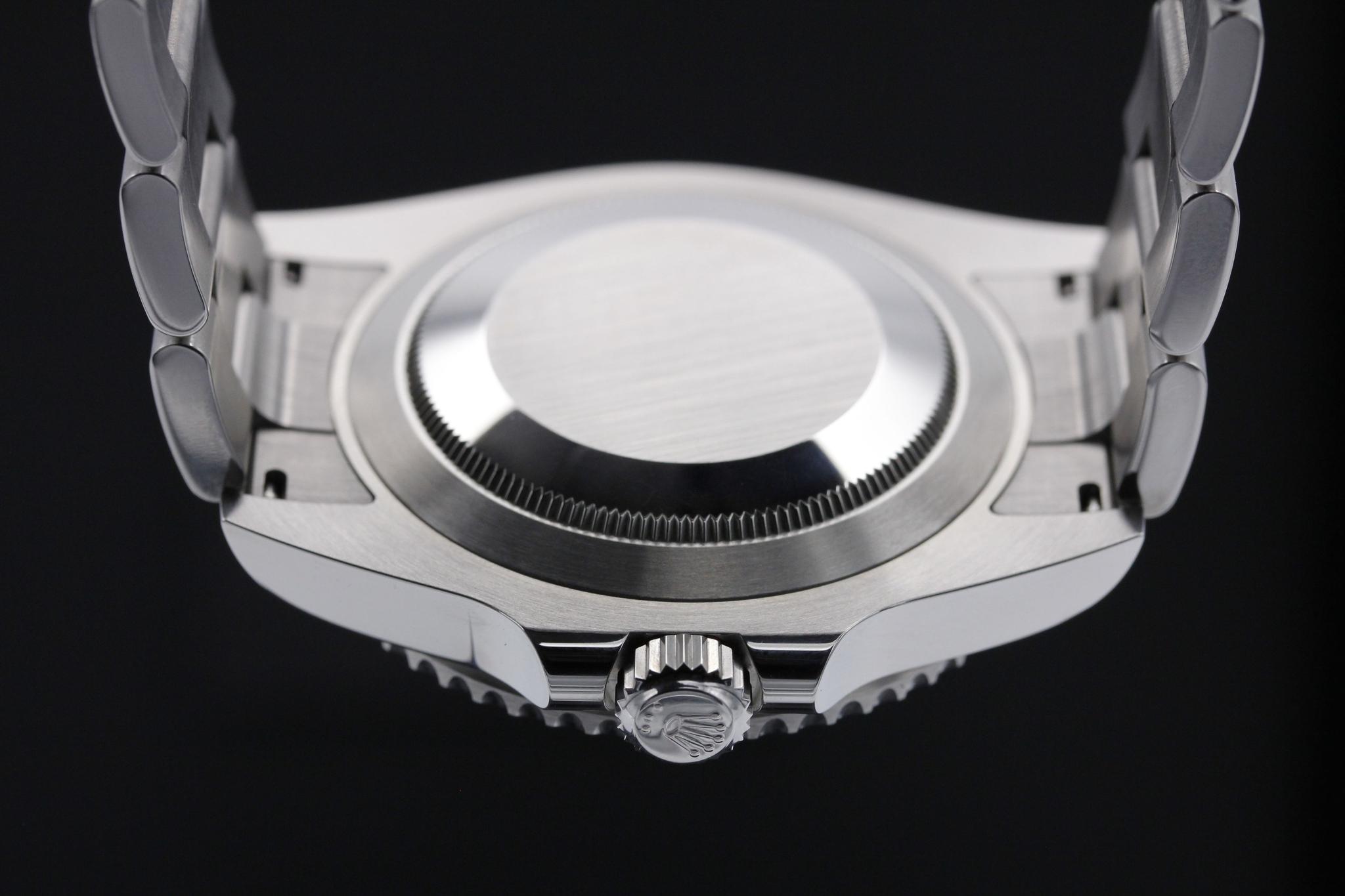 Watch Image 7
