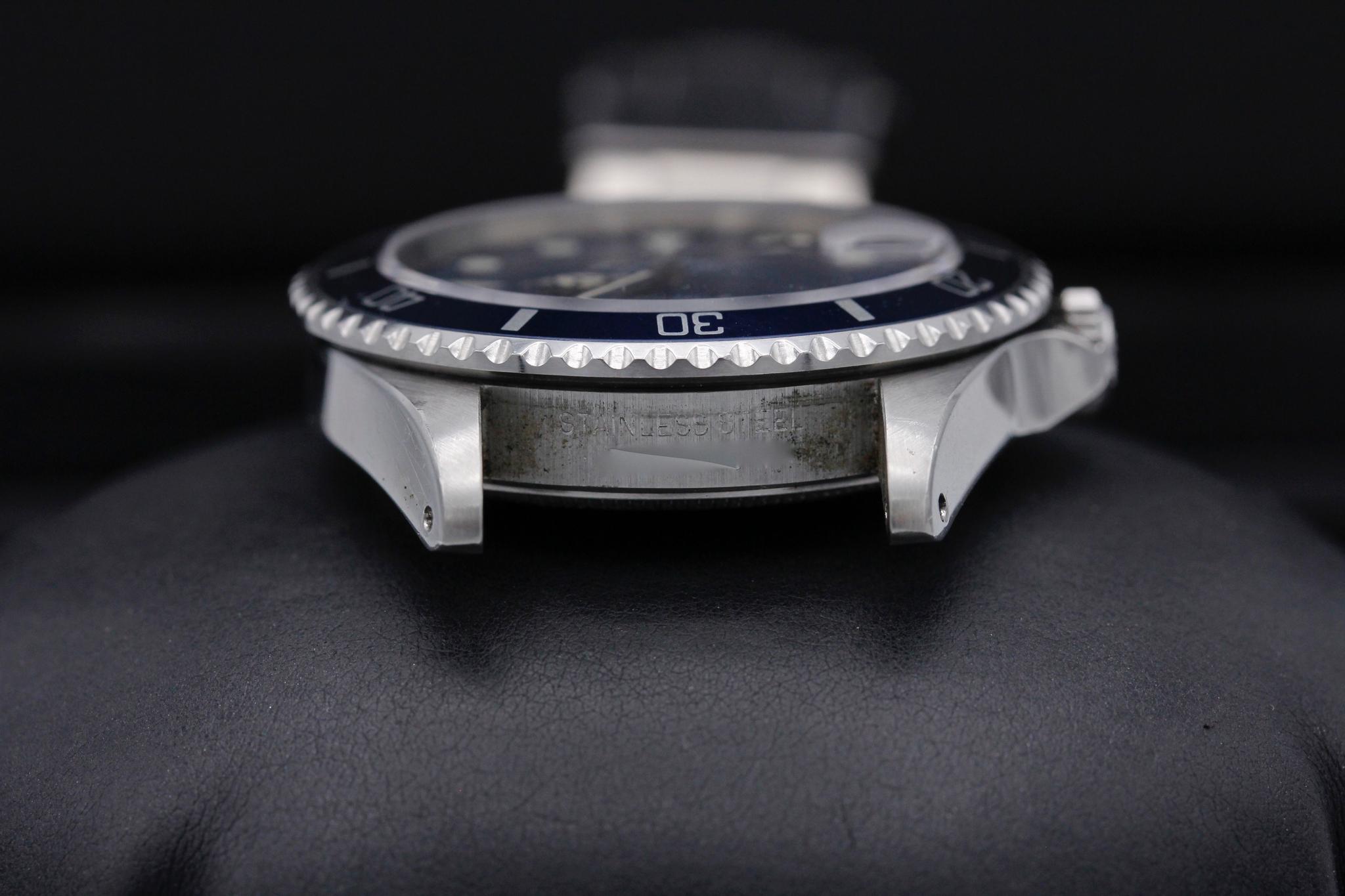 Watch Image 12