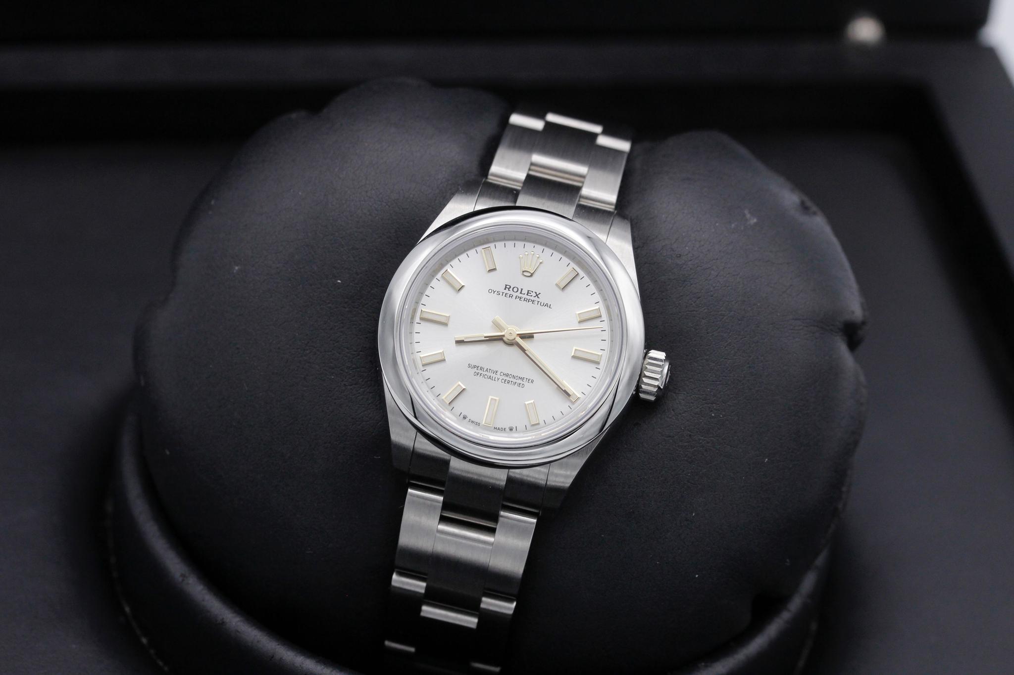 Watch Image 8
