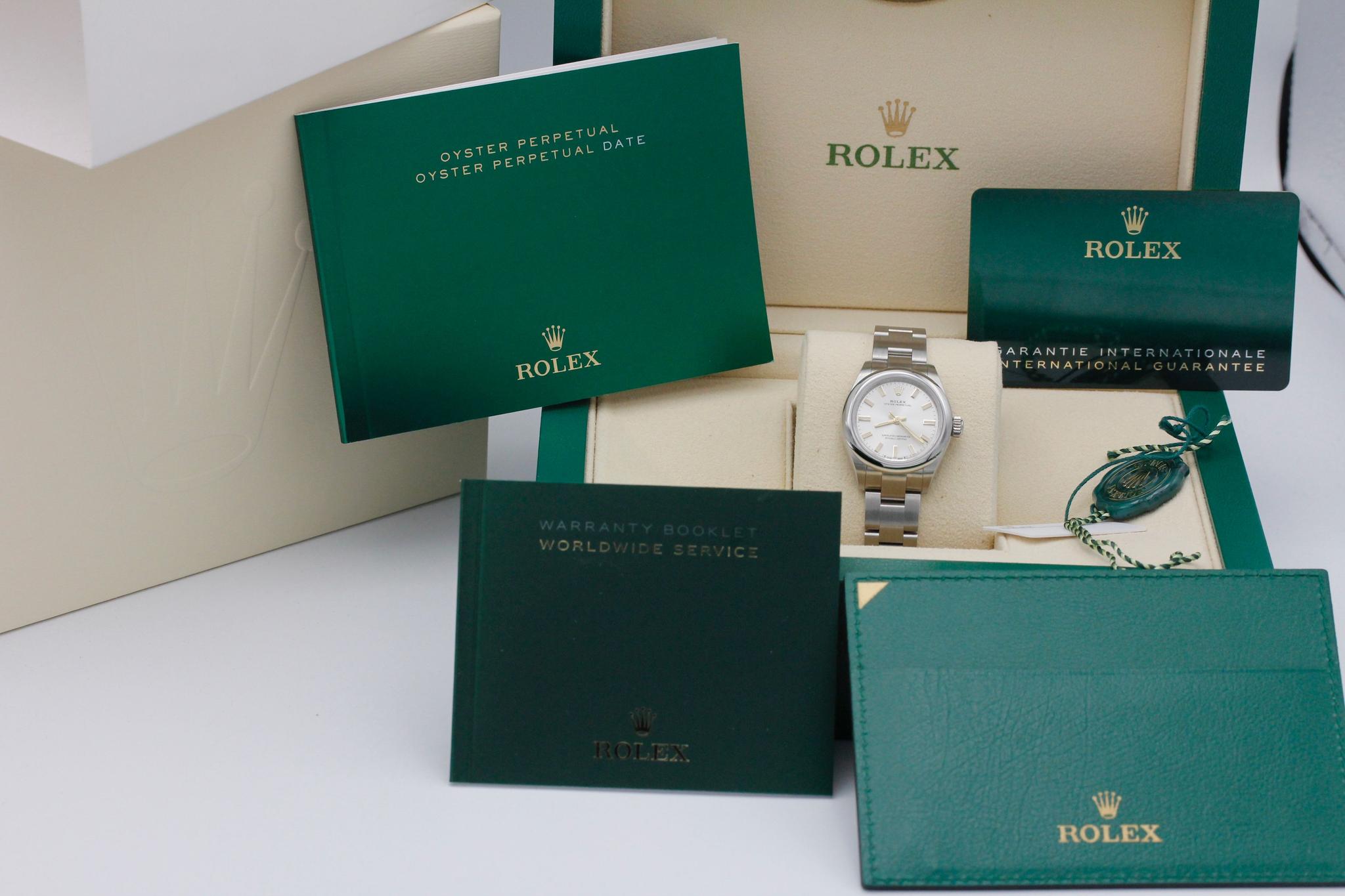 Watch Image 10