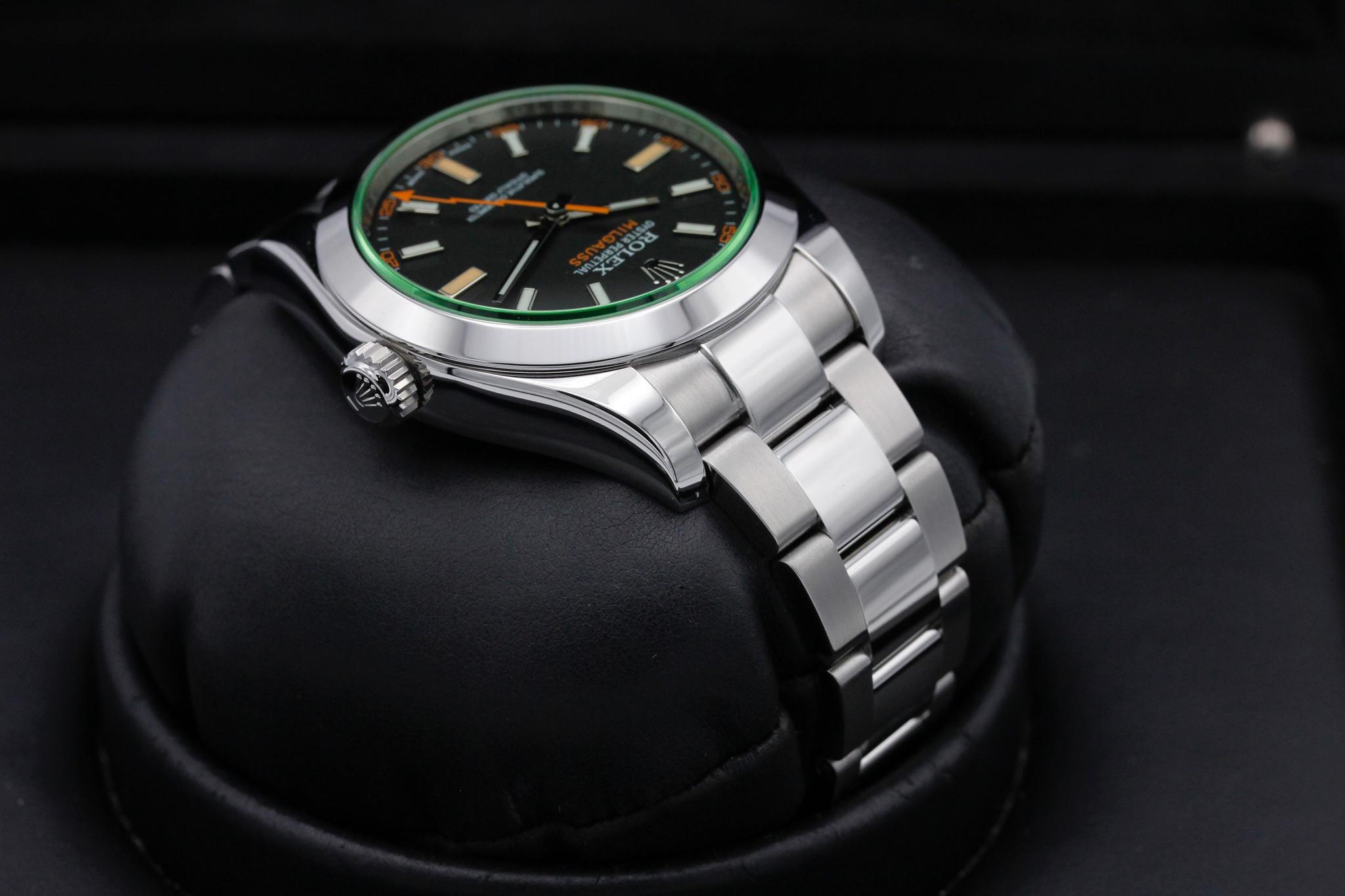 Watch Image 4