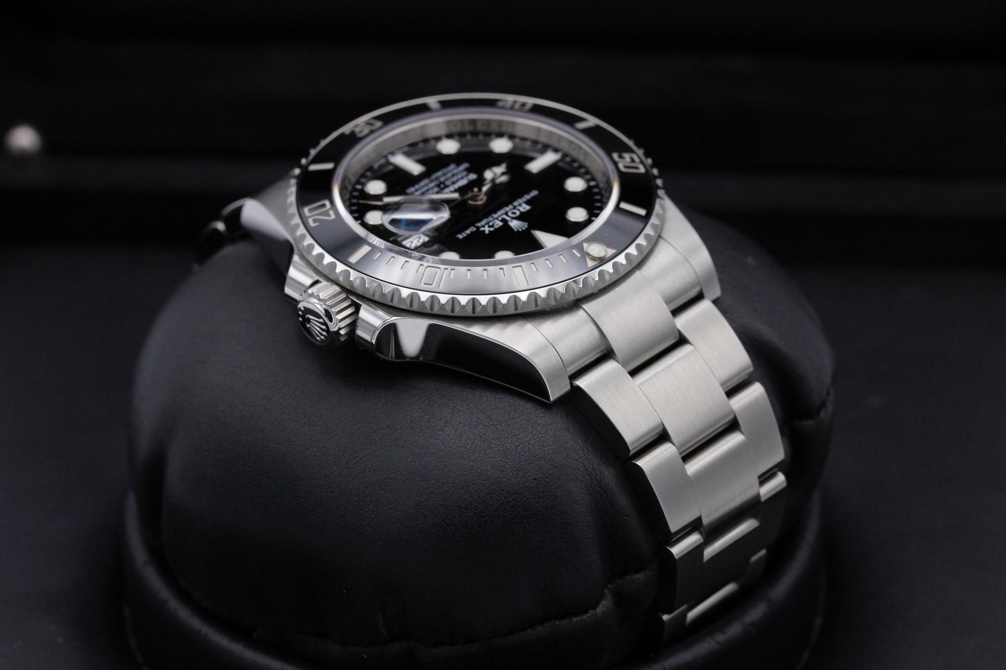 Watch Image 4