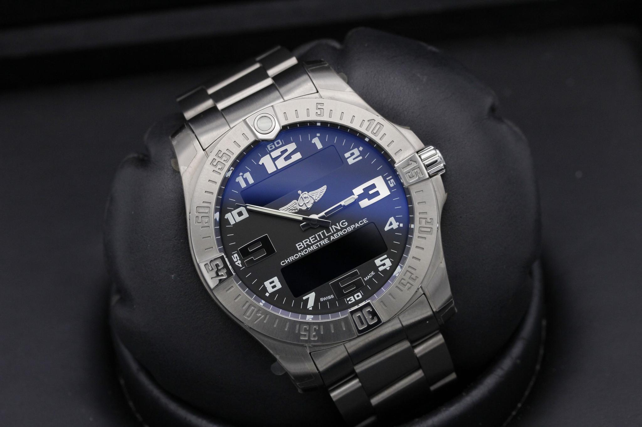 Watch Image 10