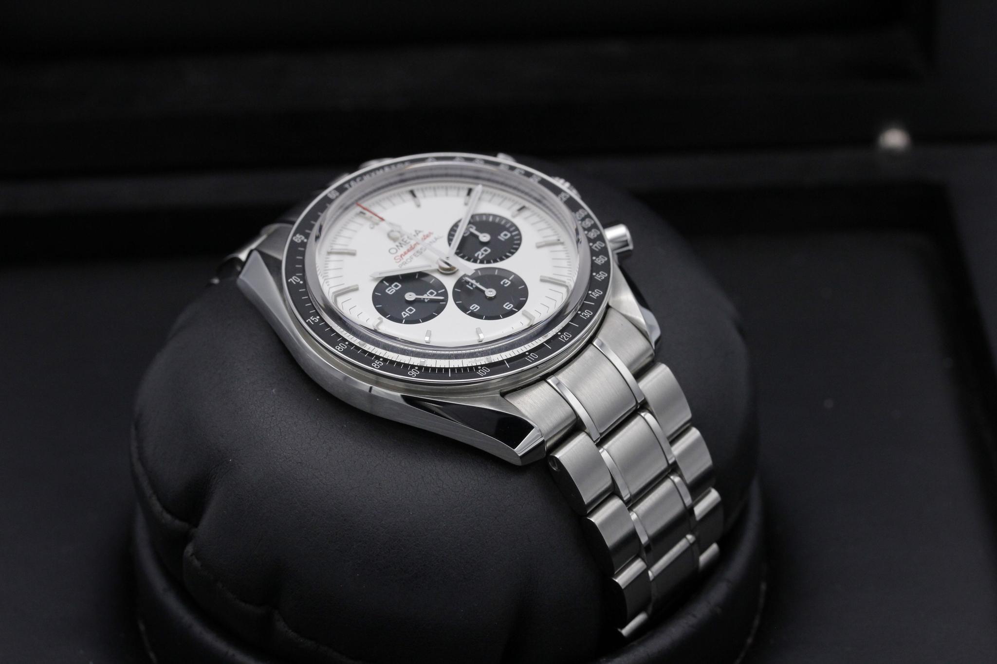 Watch Image 7