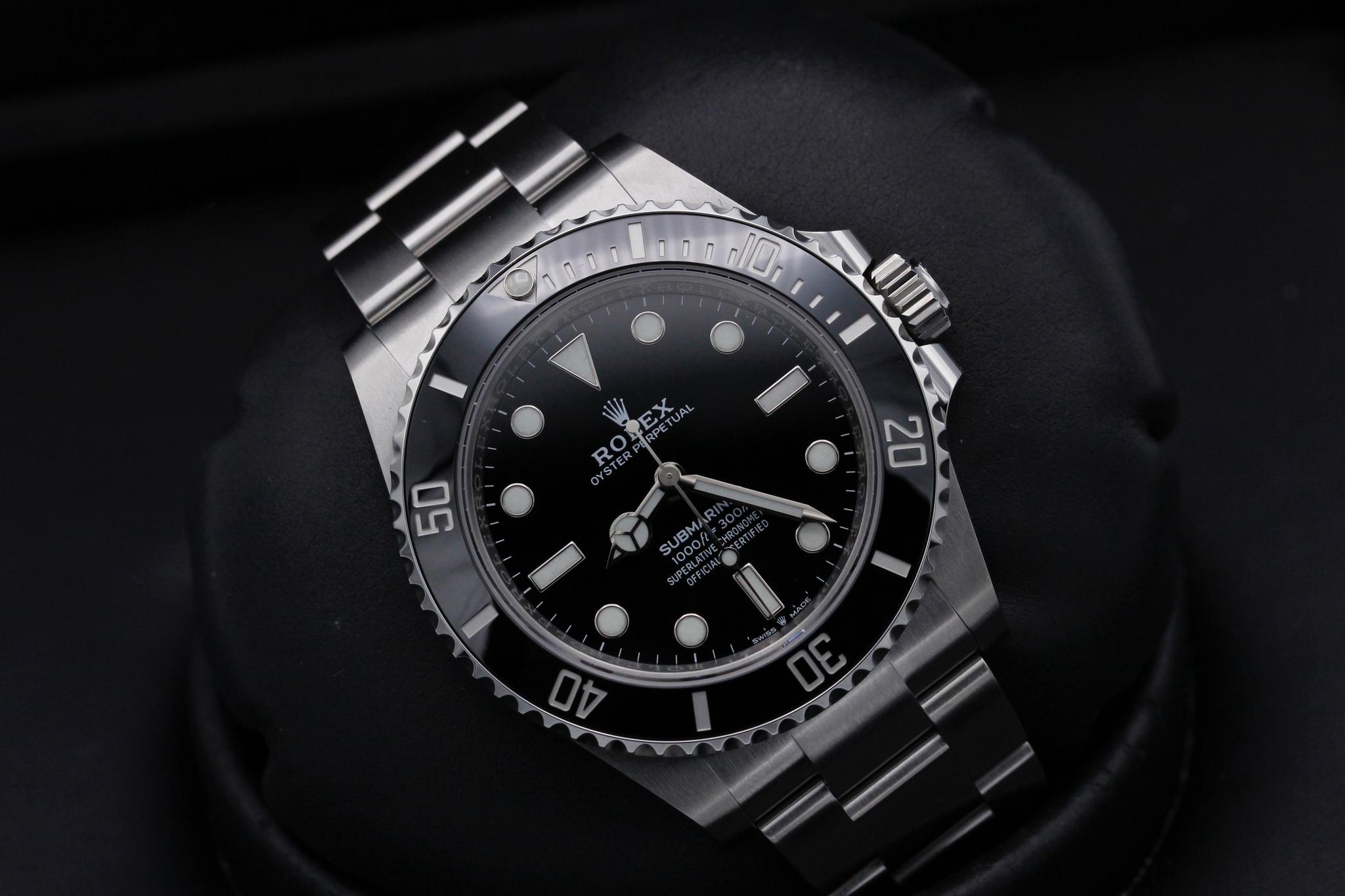 Watch Image 9