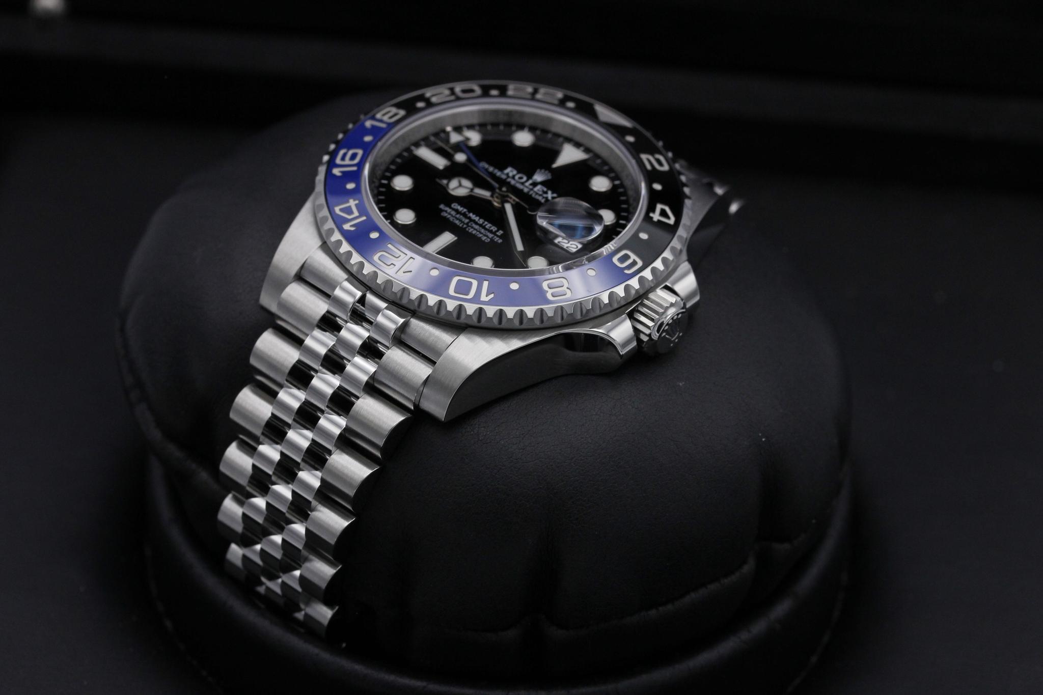 Watch Image 2