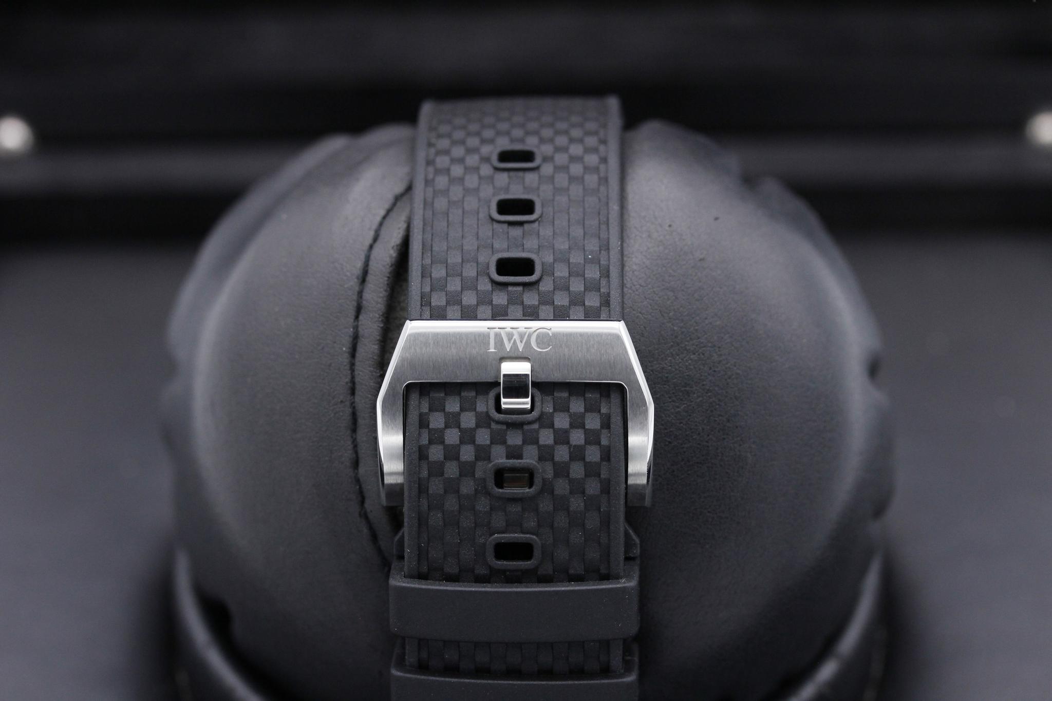 Watch Image 9