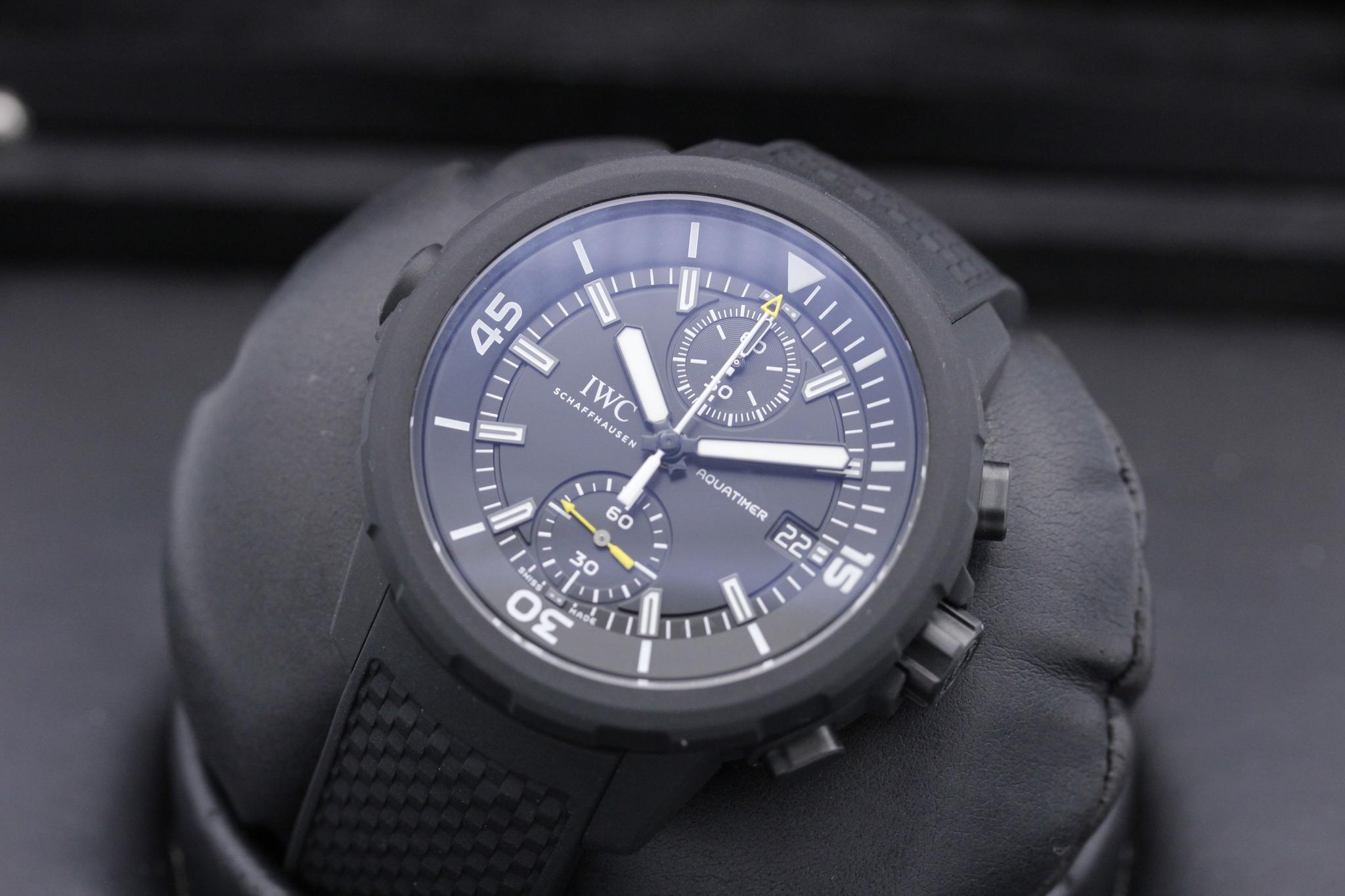Watch Image 10