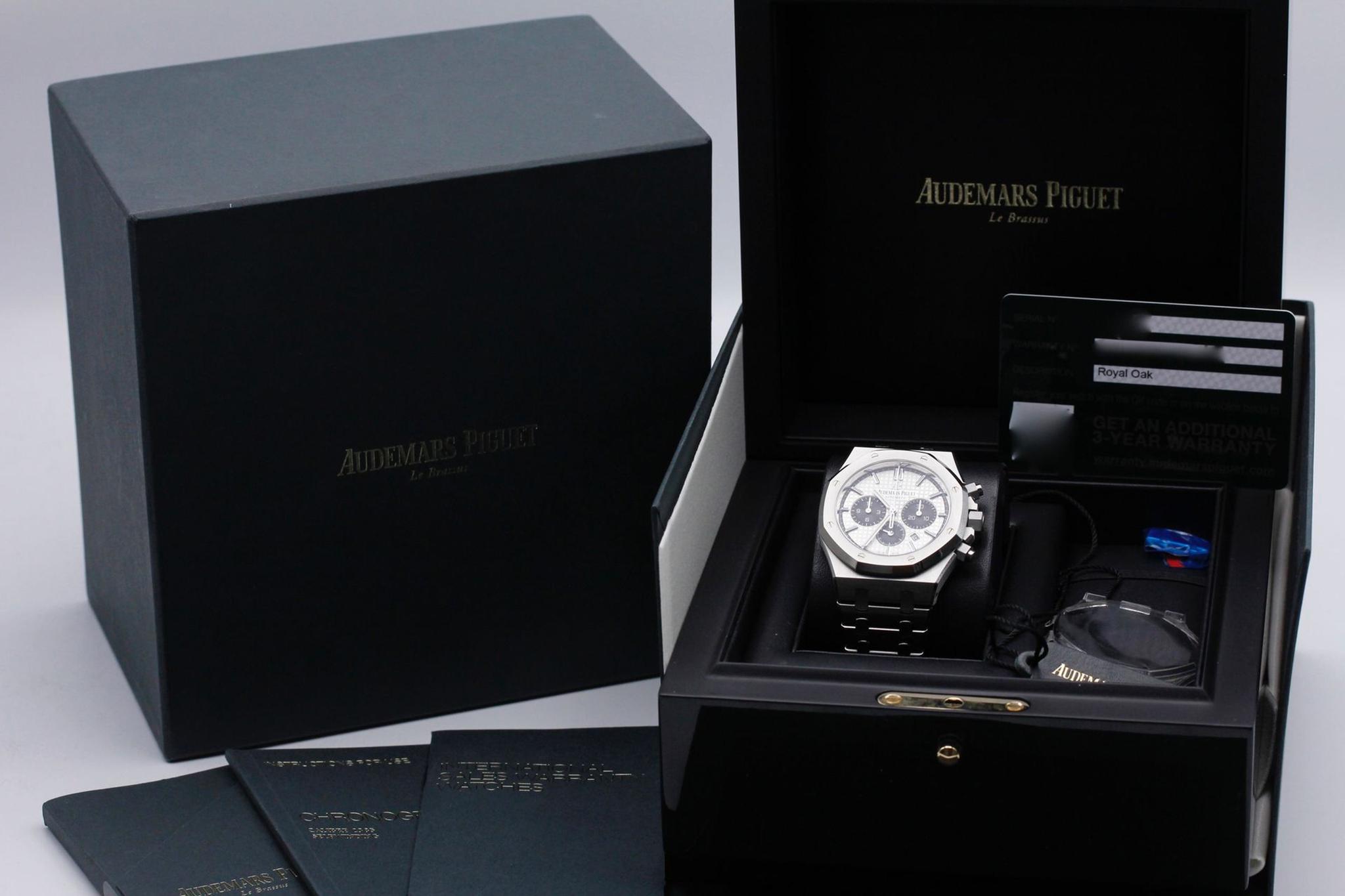 Watch Image 13