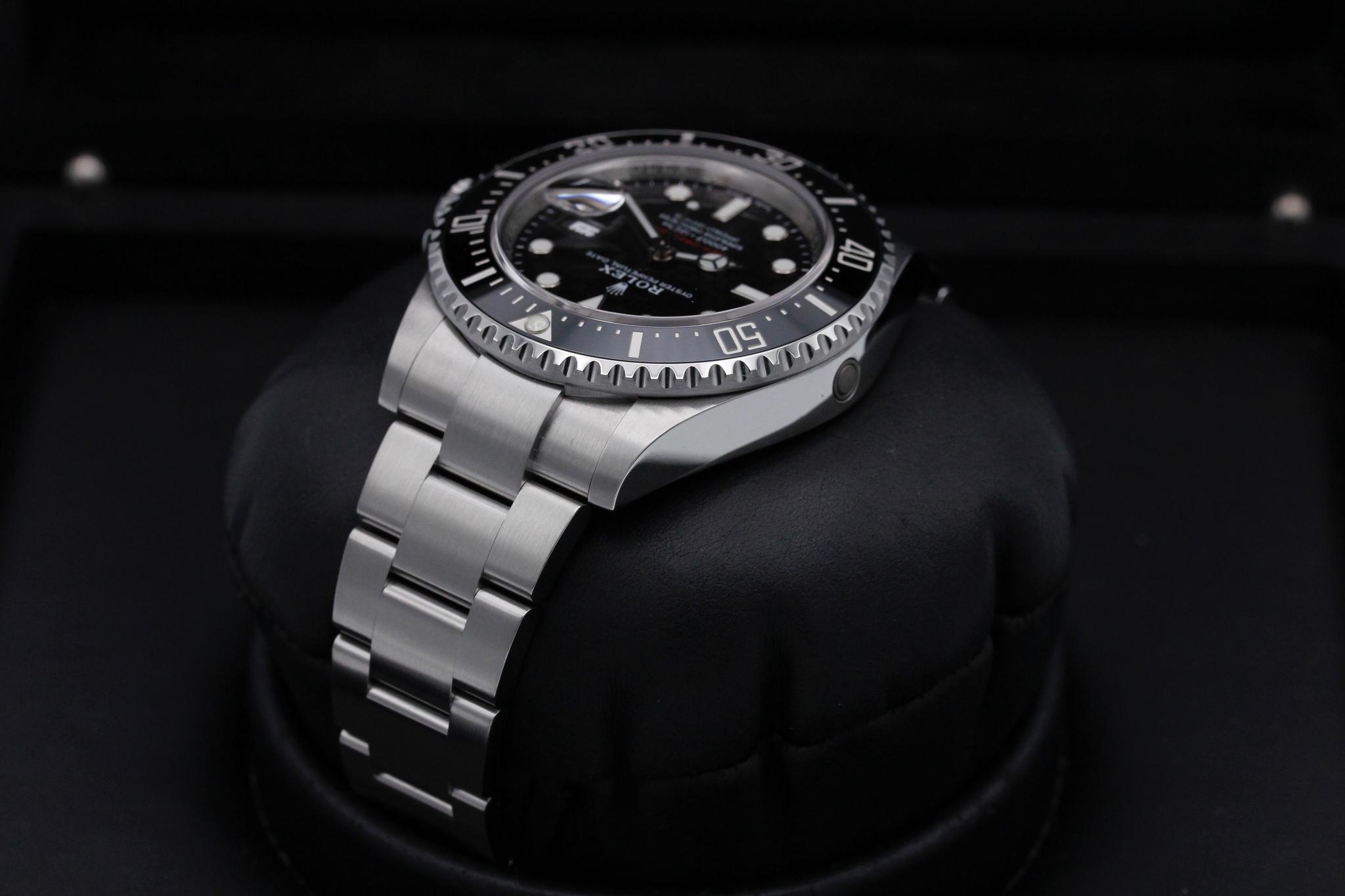 Watch Image 6