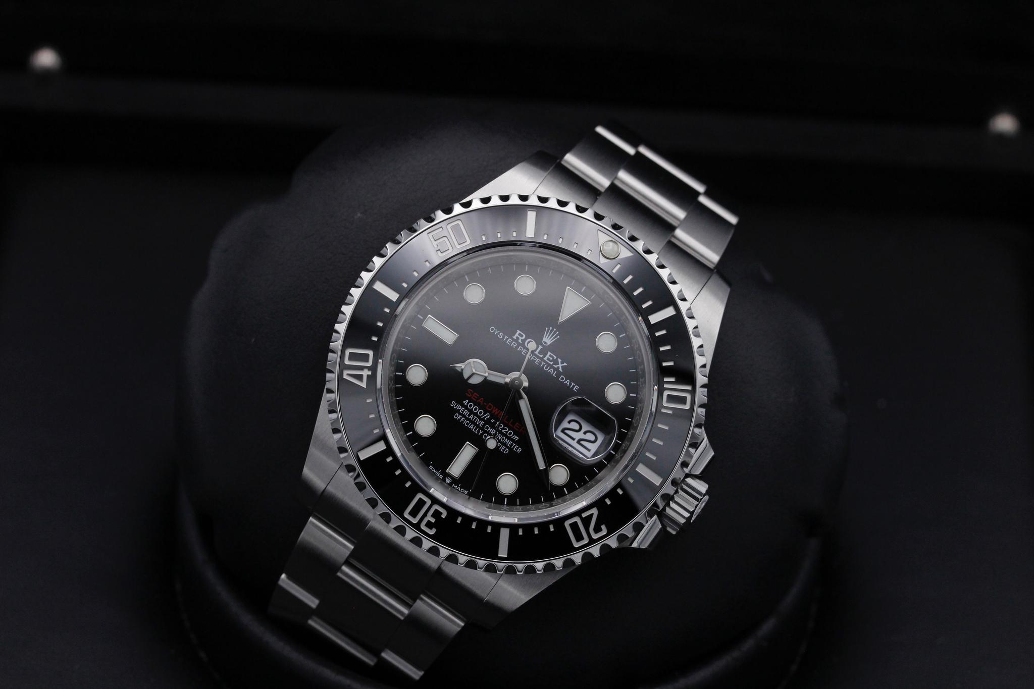 Watch Image 10
